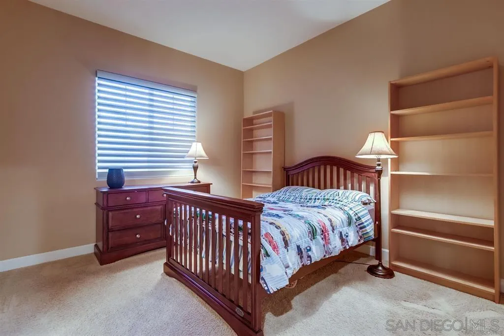 https://cdn.realtyfeed.com/cdn/127/260006378/d44d7c82c164f44f9441eb763785420a.webp
