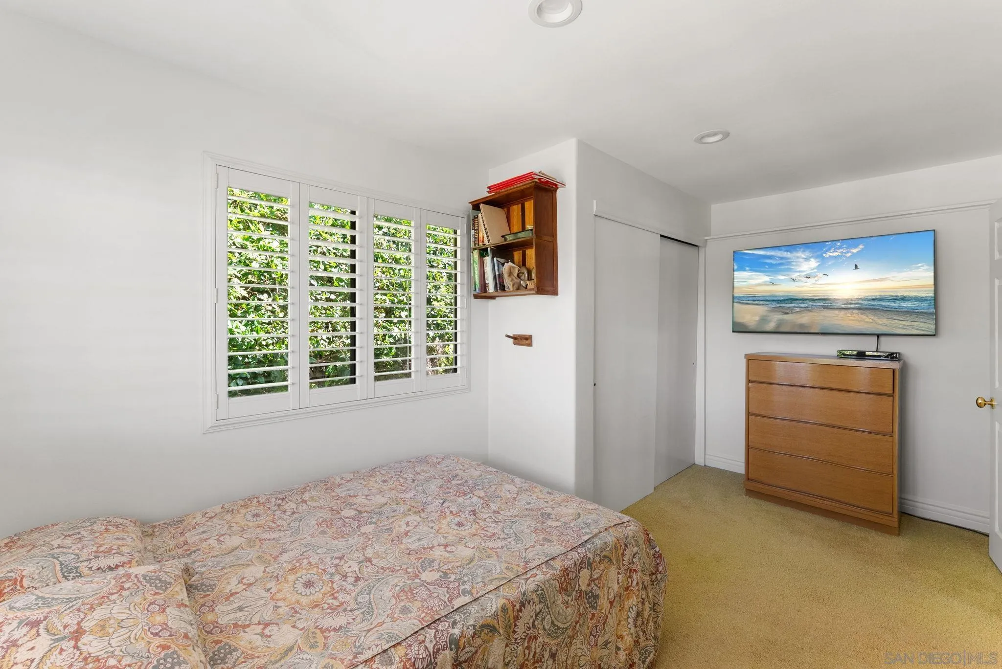 https://cdn.realtyfeed.com/cdn/127/260006384/223d69411db80b04229e885c3ec5d1cf.webp