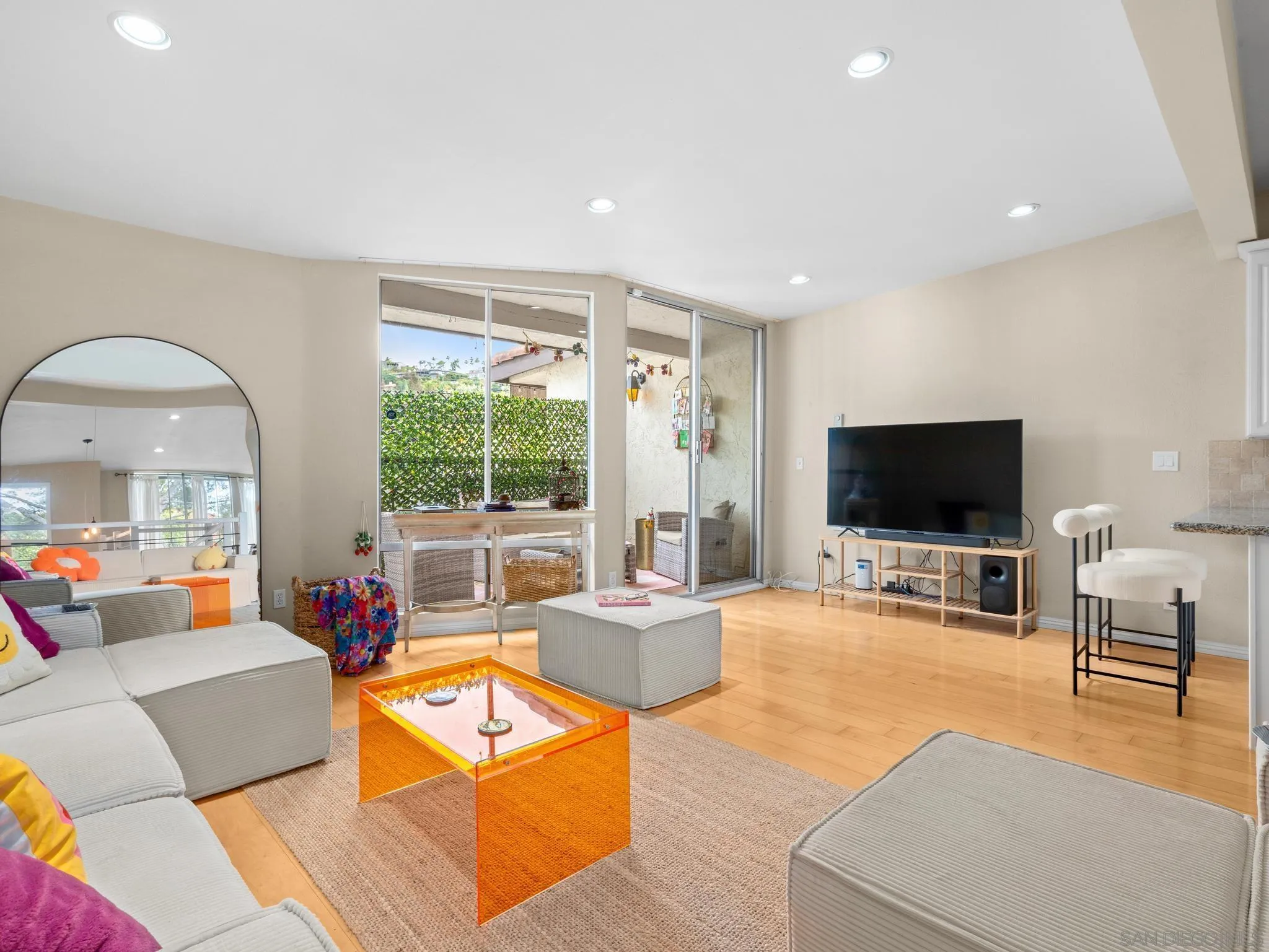 2400 Altisma Way UNIT B, Carlsbad, CA, 92009
