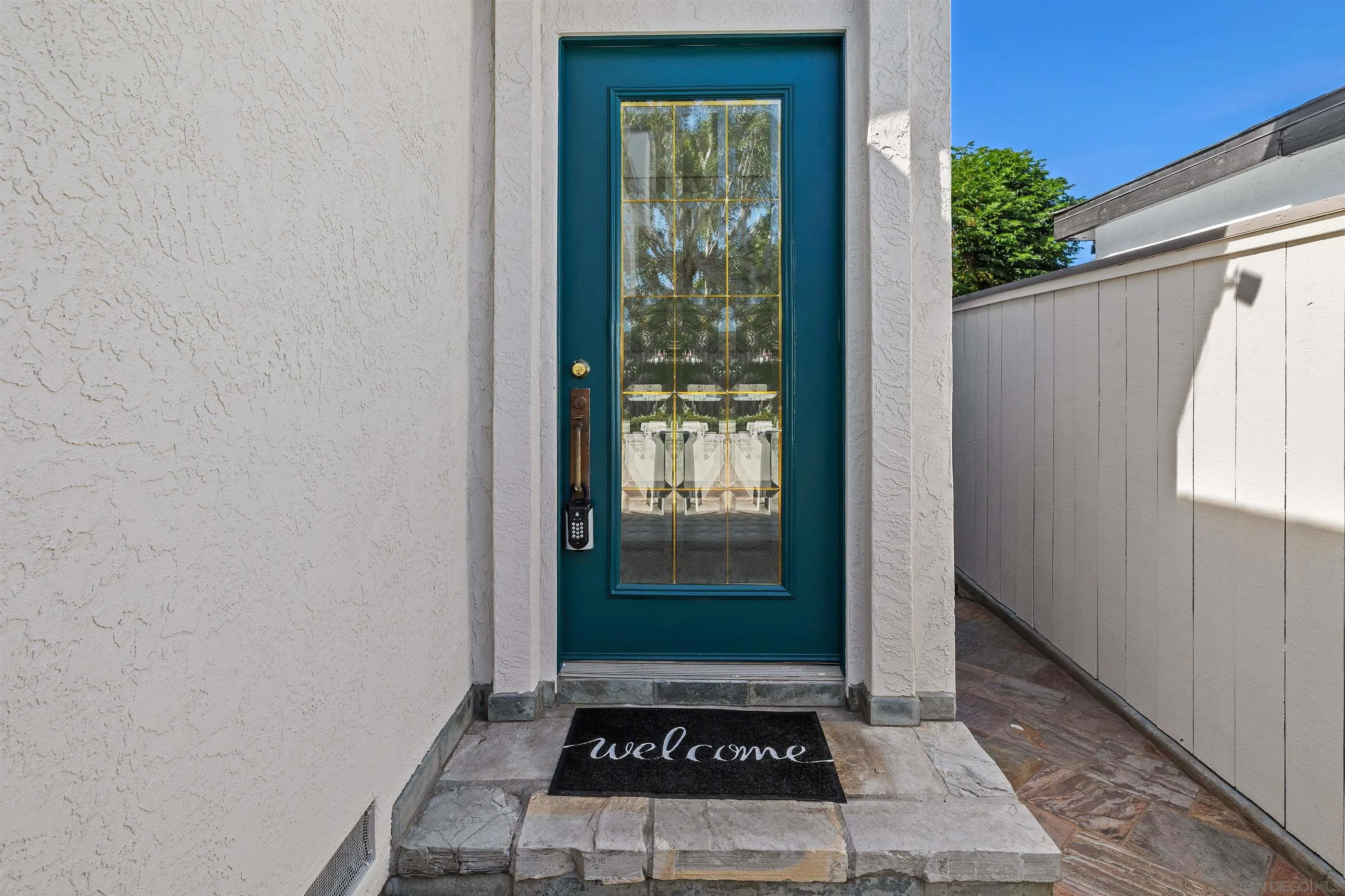 https://cdn.realtyfeed.com/cdn/127/260006393/8710eeef910220cf409f2b646b056fb2.webp