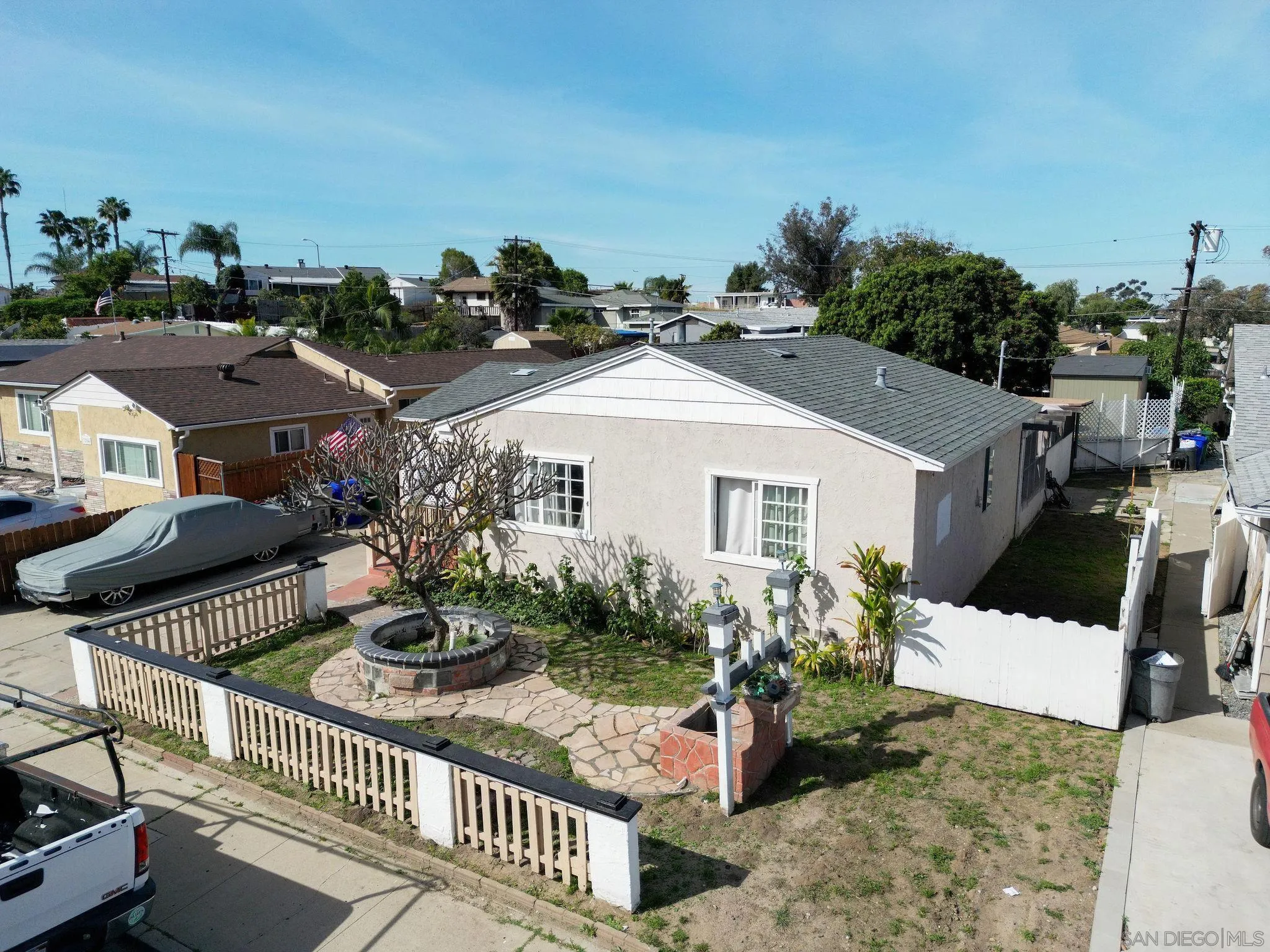 https://cdn.realtyfeed.com/cdn/127/260006396/4eb5e7b08dc8402955a617da38d37057.webp