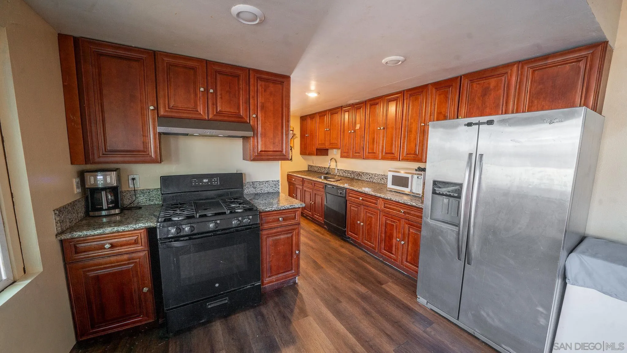 https://cdn.realtyfeed.com/cdn/127/260006396/b2870ee963c4db531901e0318235763c.webp
