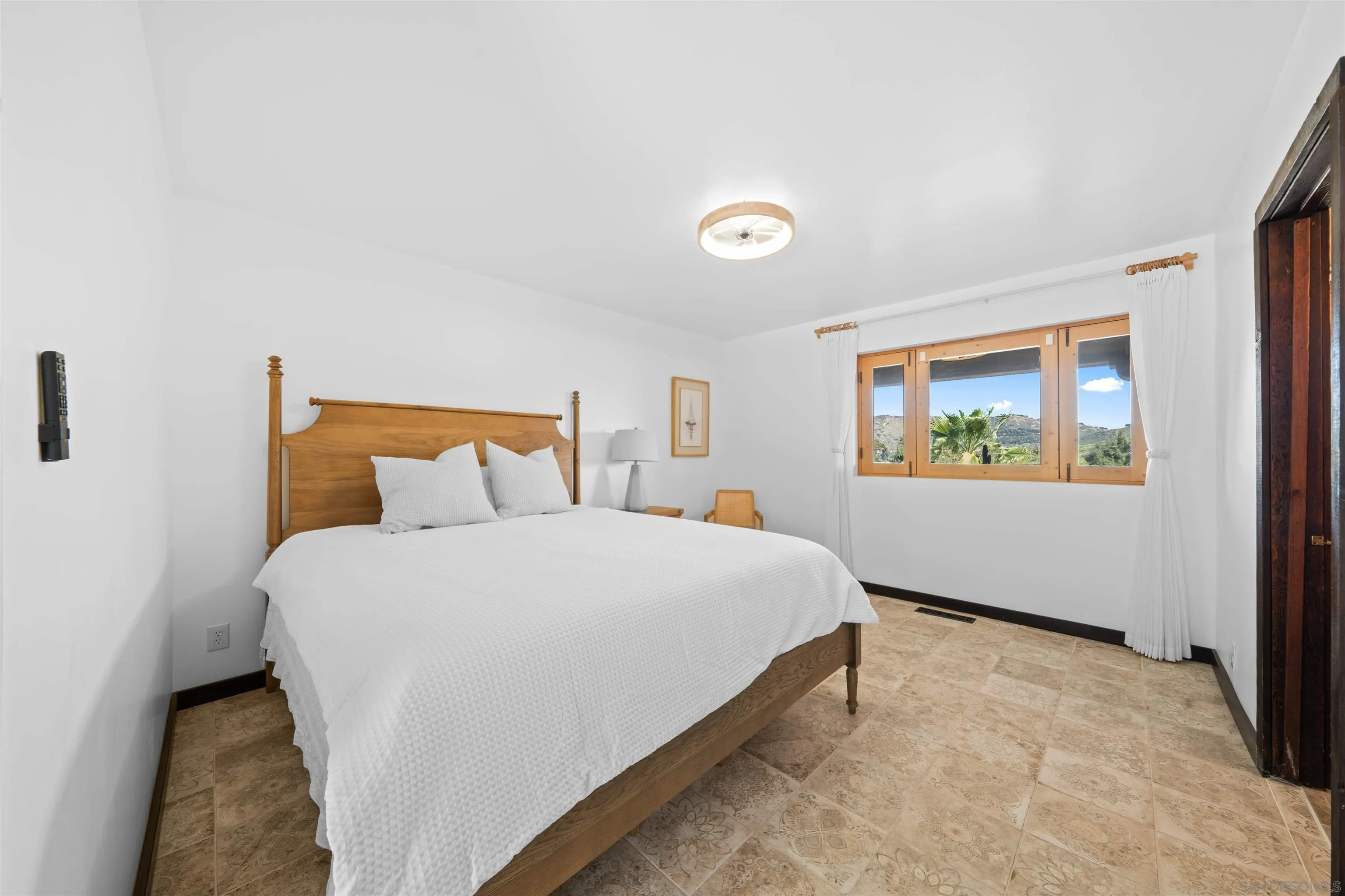 https://cdn.realtyfeed.com/cdn/127/260006397/1578512bdf82d26cfad498e6820858fe.webp