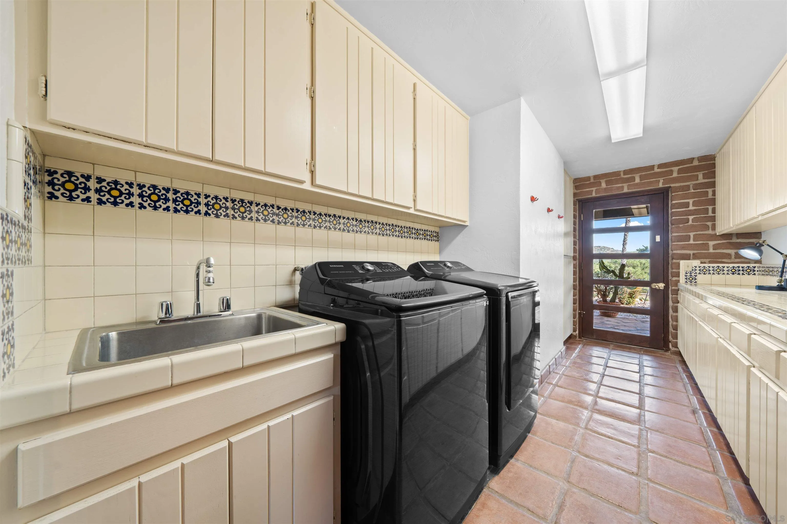 https://cdn.realtyfeed.com/cdn/127/260006397/1645dcb0477ee11dab6a24ab238c3737.webp