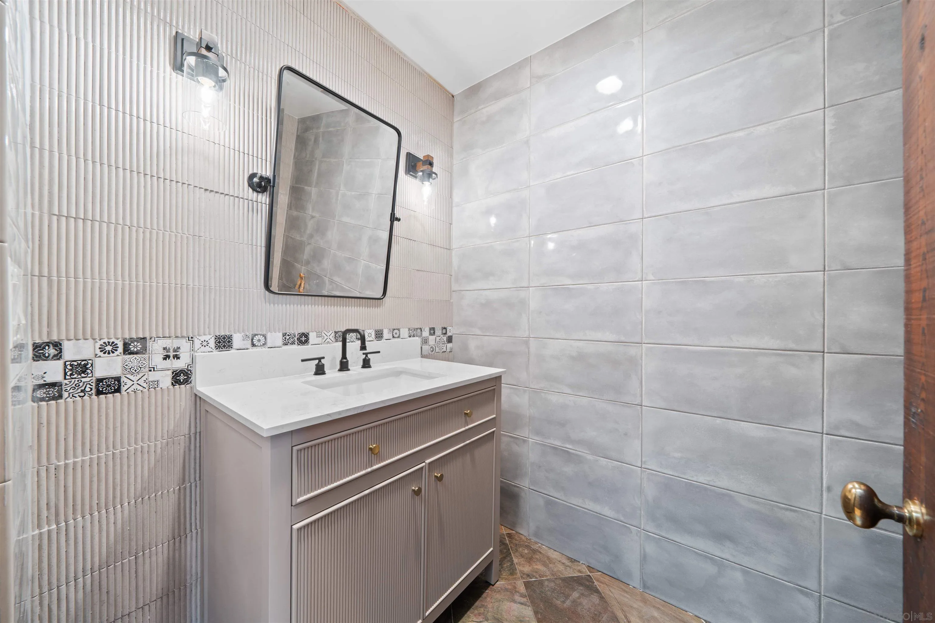 https://cdn.realtyfeed.com/cdn/127/260006397/9140d0d01f82a5e4c76b184934a0b953.webp