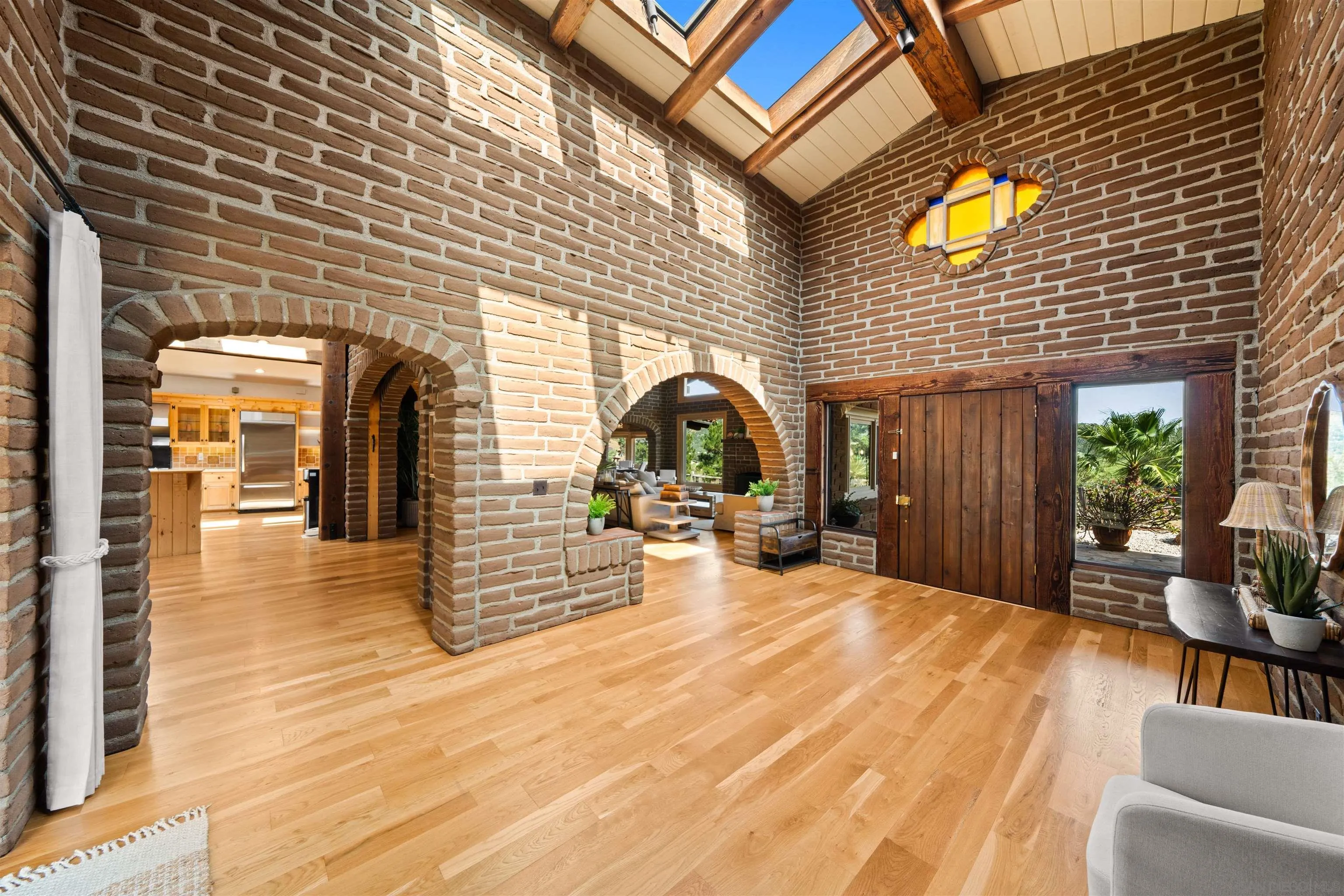 https://cdn.realtyfeed.com/cdn/127/260006397/f36e946391684b16be3294a30273edc8.webp