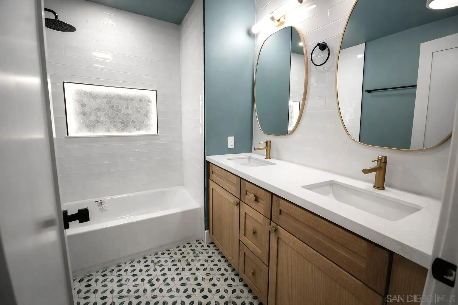 https://cdn.realtyfeed.com/cdn/127/260006398/f9a71c62b82653ad9538f9ab47a167c8.webp