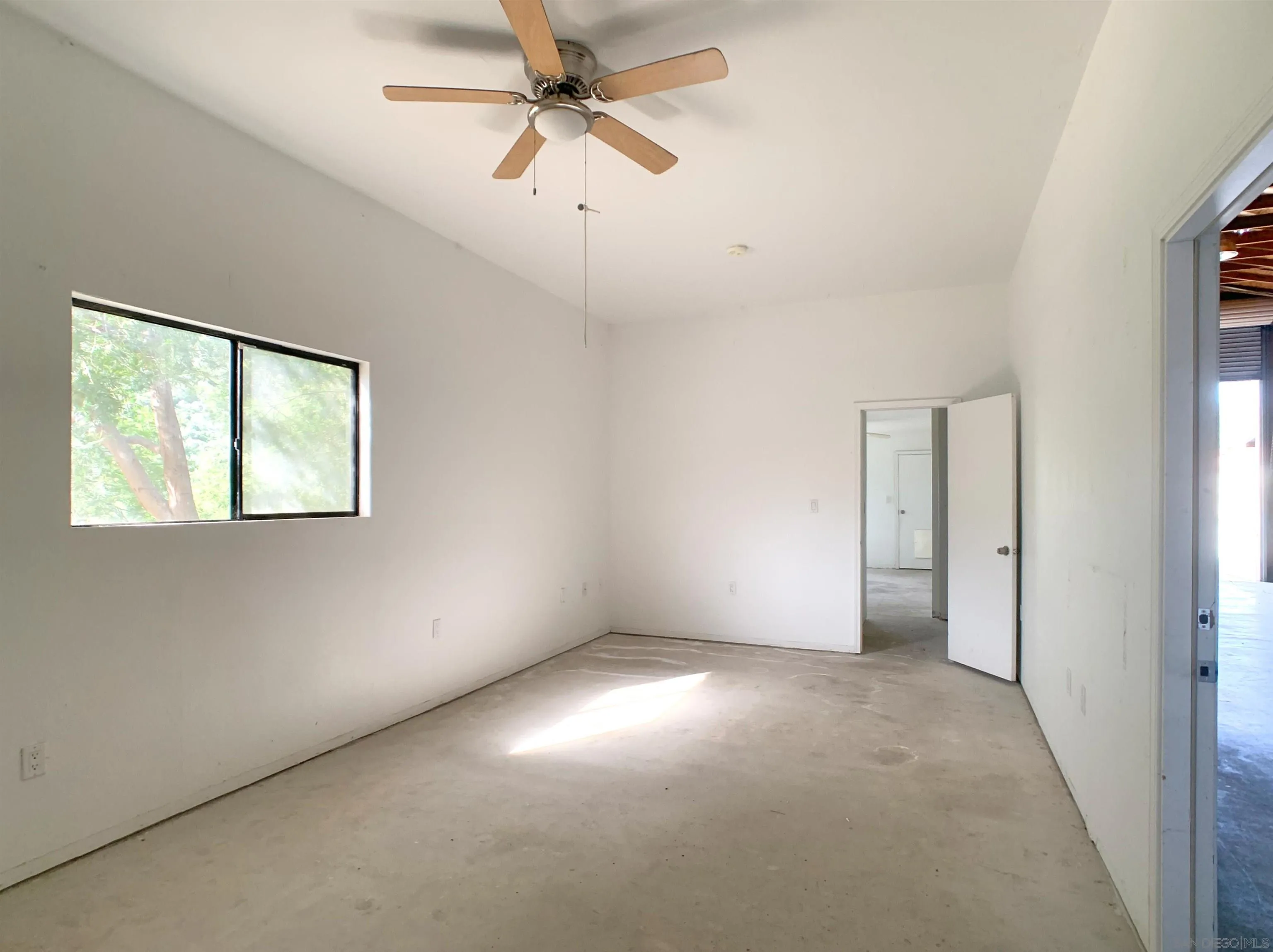 https://cdn.realtyfeed.com/cdn/127/260006405/74c61e5ba639b6027b74772476818f5b.webp