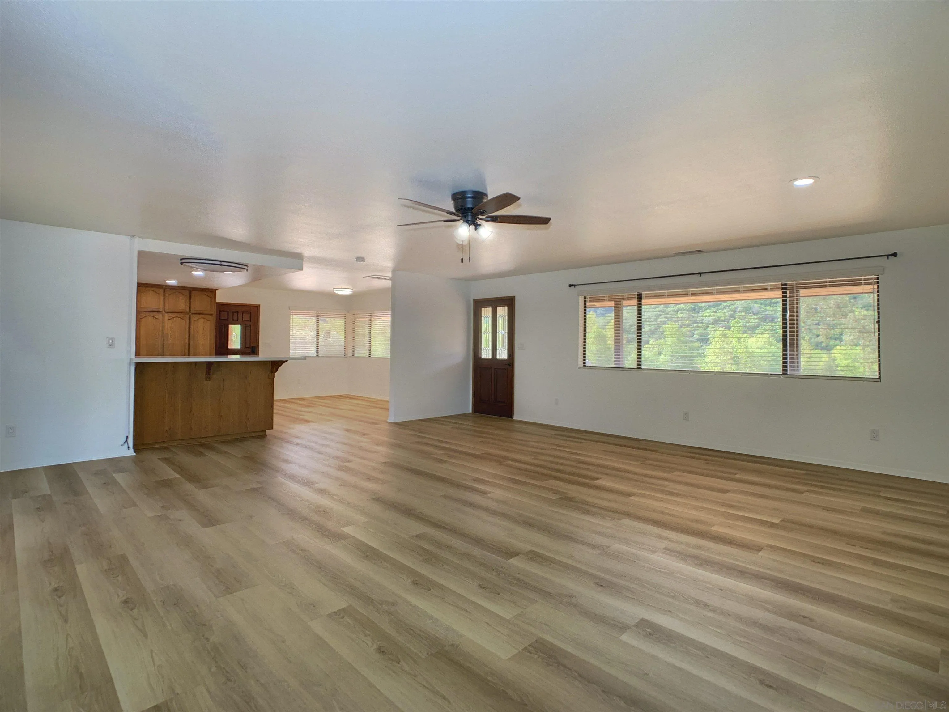 https://cdn.realtyfeed.com/cdn/127/260006405/e02a327fea5c23c6615ad50ca1ffb519.webp