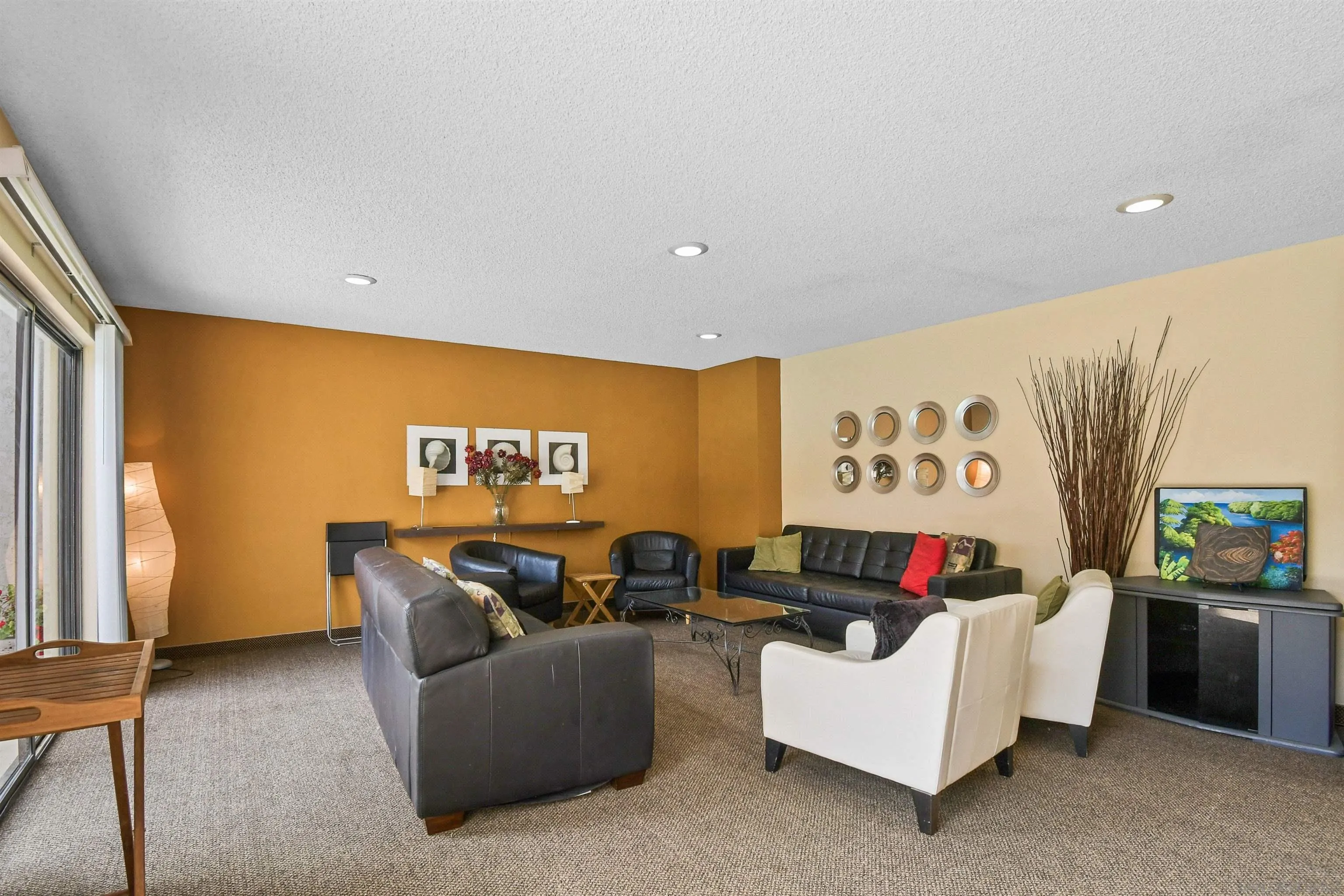 https://cdn.realtyfeed.com/cdn/127/260006408/1071d0b83b2136cbd9107fb05fb36c2b.webp