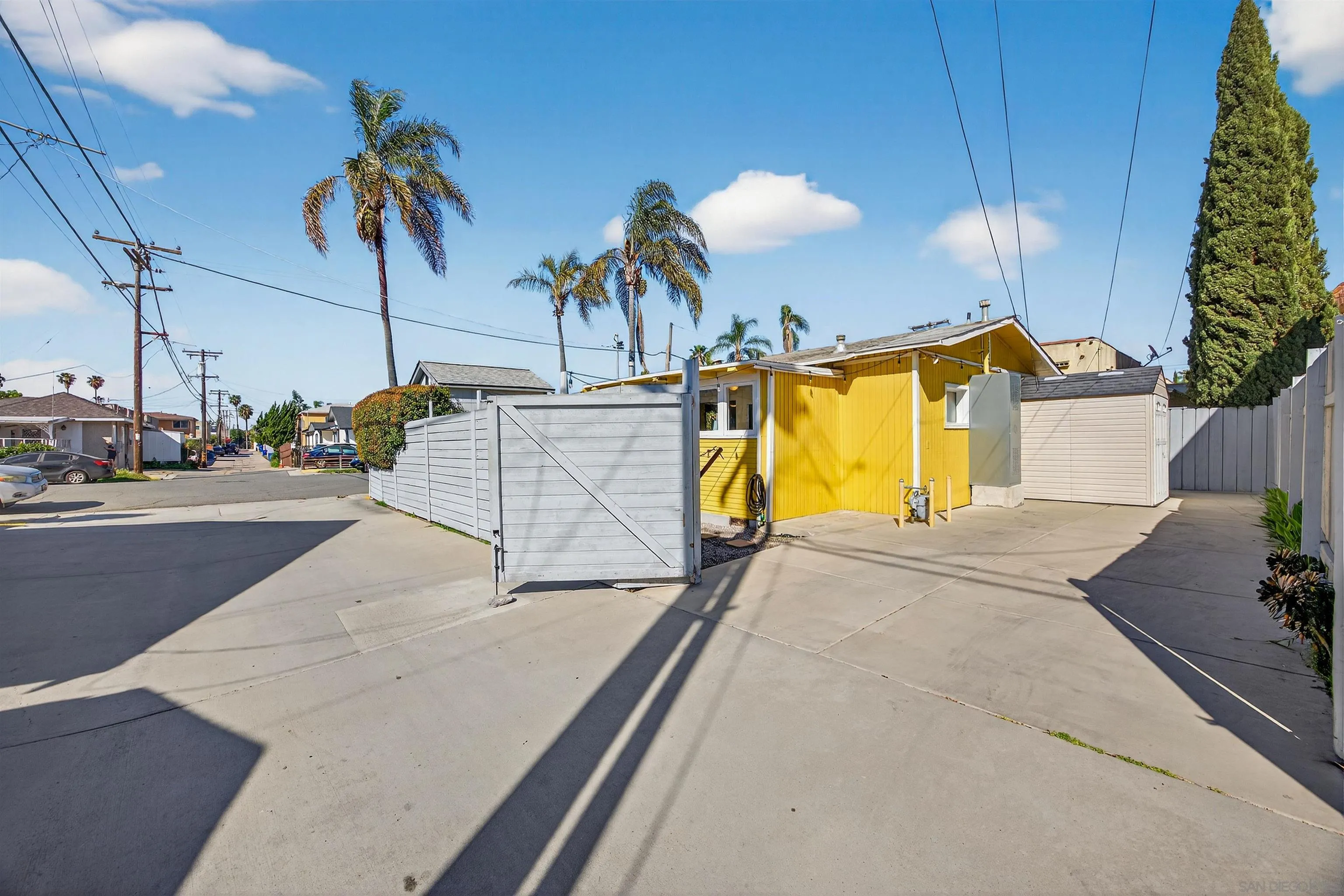https://cdn.realtyfeed.com/cdn/127/260006412/3b9a998f2f270b45c1d0479093cf9469.webp