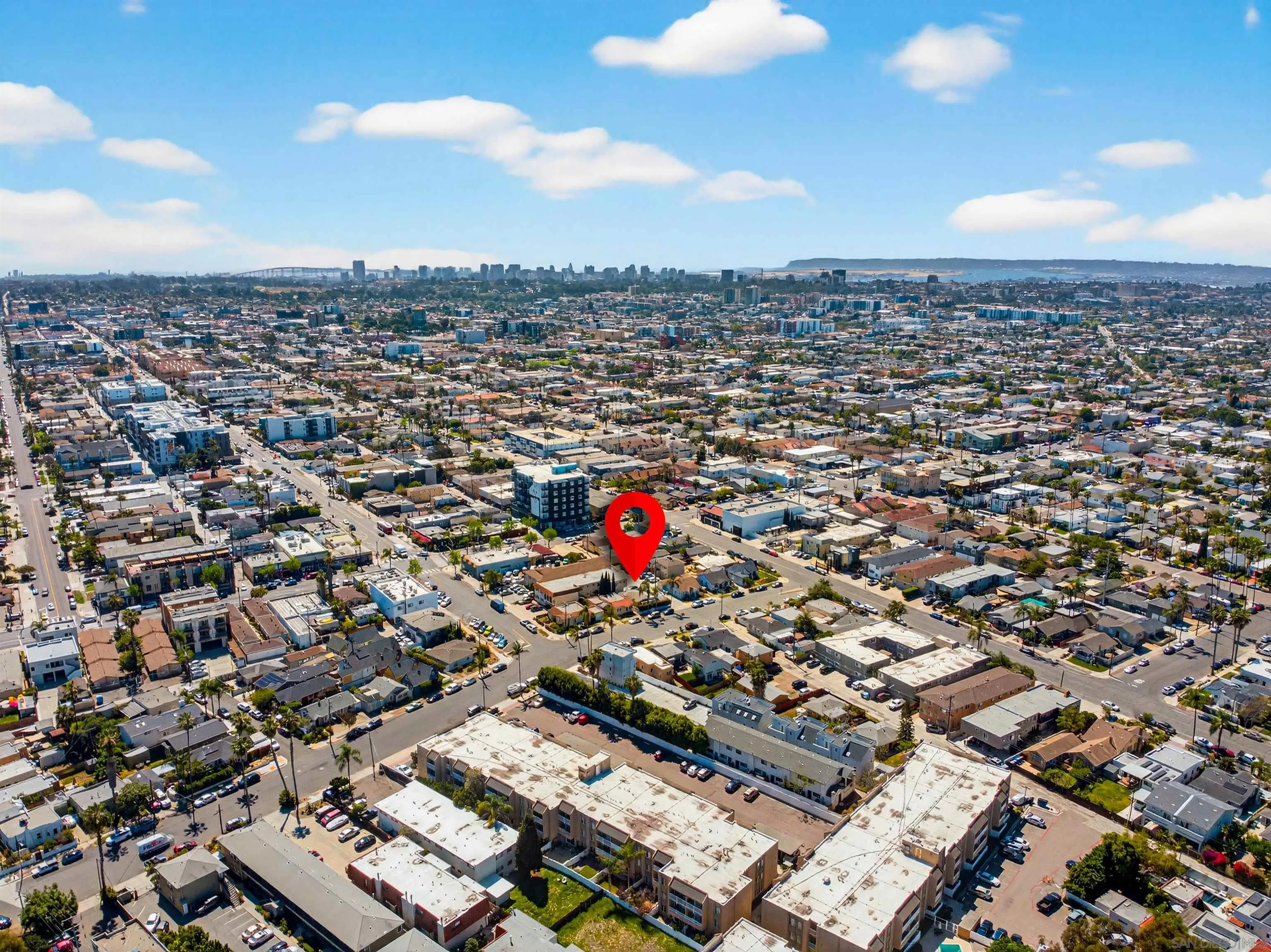 https://cdn.realtyfeed.com/cdn/127/260006412/587a6e87fa8b68af9f7a8638cb4ba288.webp
