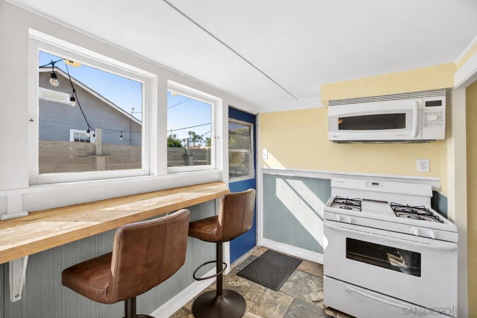 https://cdn.realtyfeed.com/cdn/127/260006412/5e881f74ca11756fc982880203e6c8d6.webp