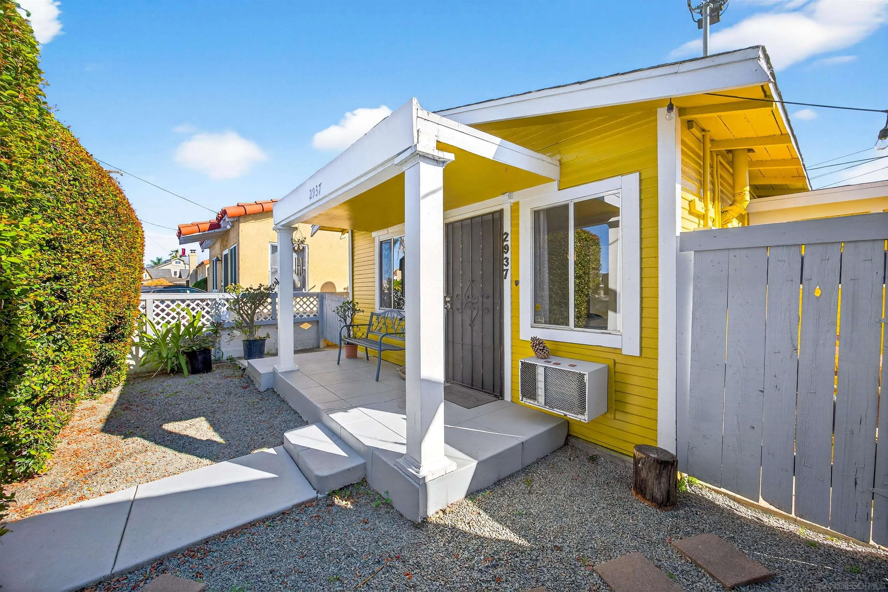 https://cdn.realtyfeed.com/cdn/127/260006412/6079bece86f61ede30296f118e9b0a5d.webp