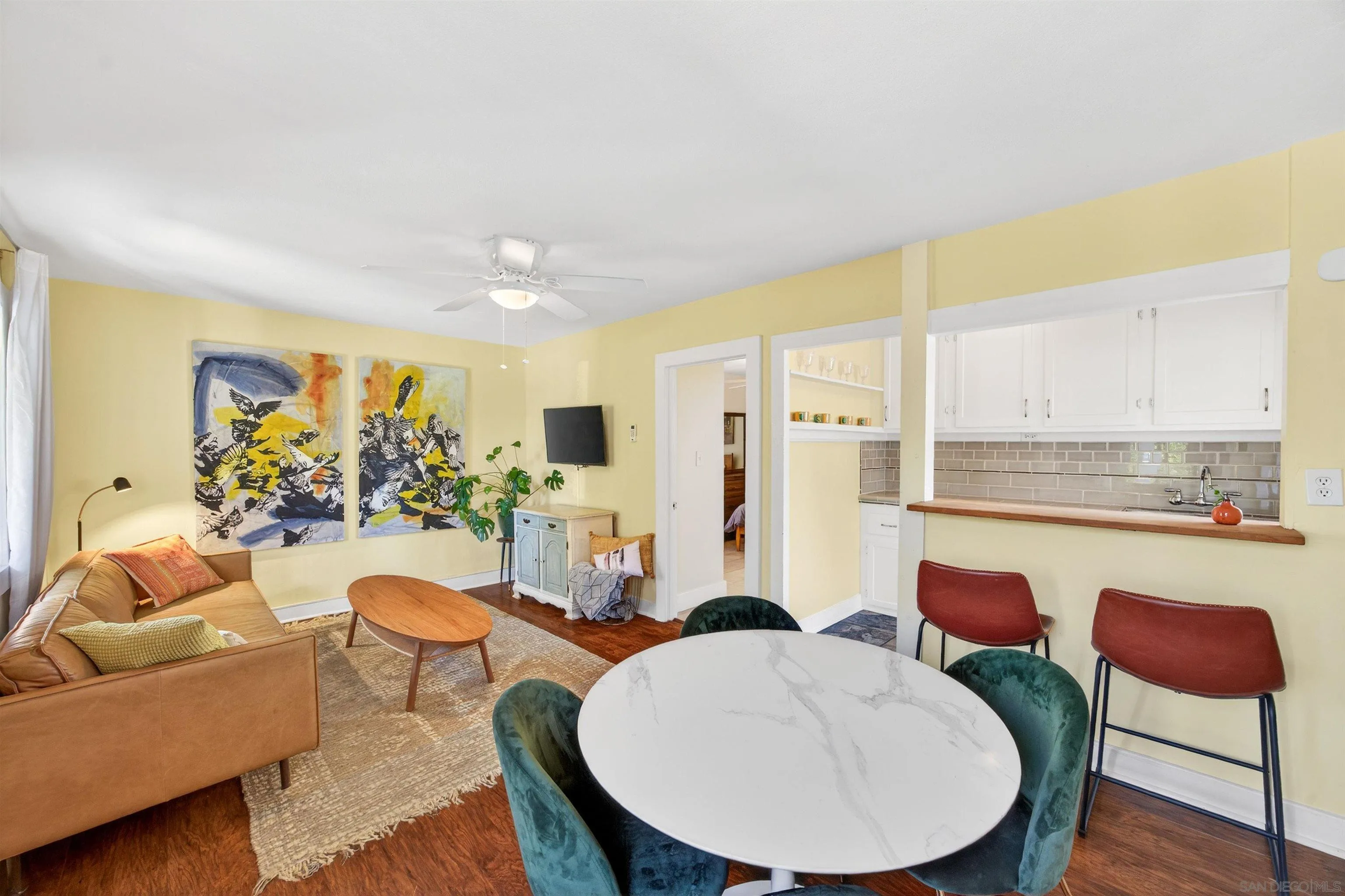 https://cdn.realtyfeed.com/cdn/127/260006412/665720a6f4a20e48089b9298f9a3ca6e.webp