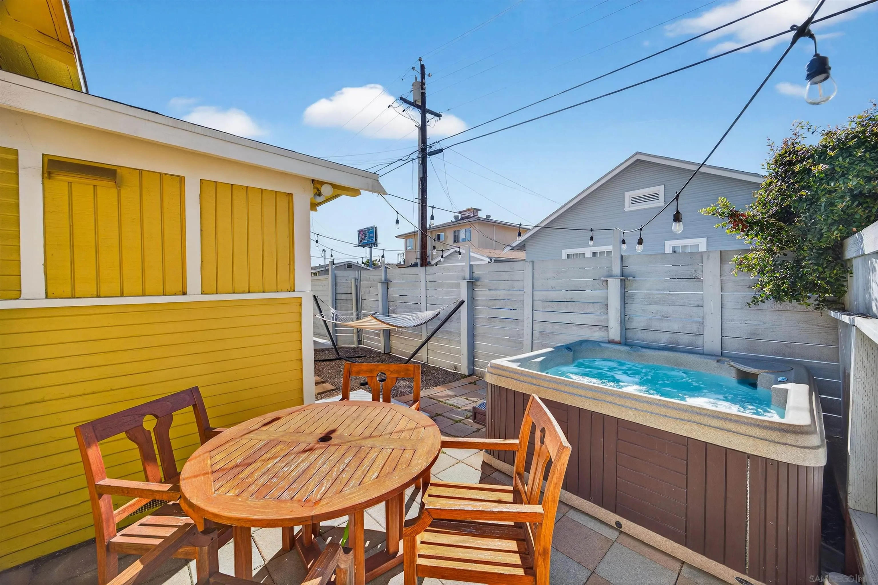 https://cdn.realtyfeed.com/cdn/127/260006412/7083e000ab4ee8ded92c2149f096652b.webp
