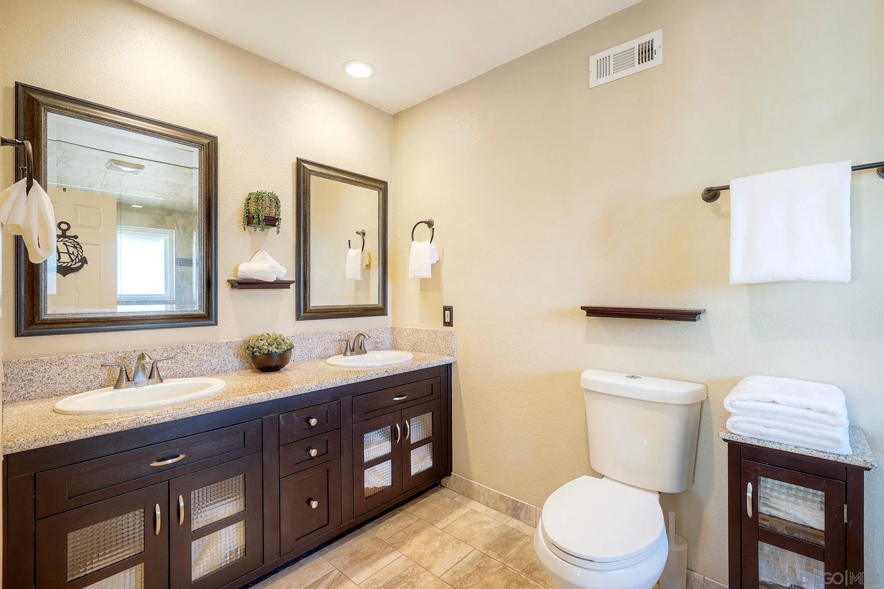 https://cdn.realtyfeed.com/cdn/127/260006415/19d724bfe79c3d6a7c18b01c79057fce.webp