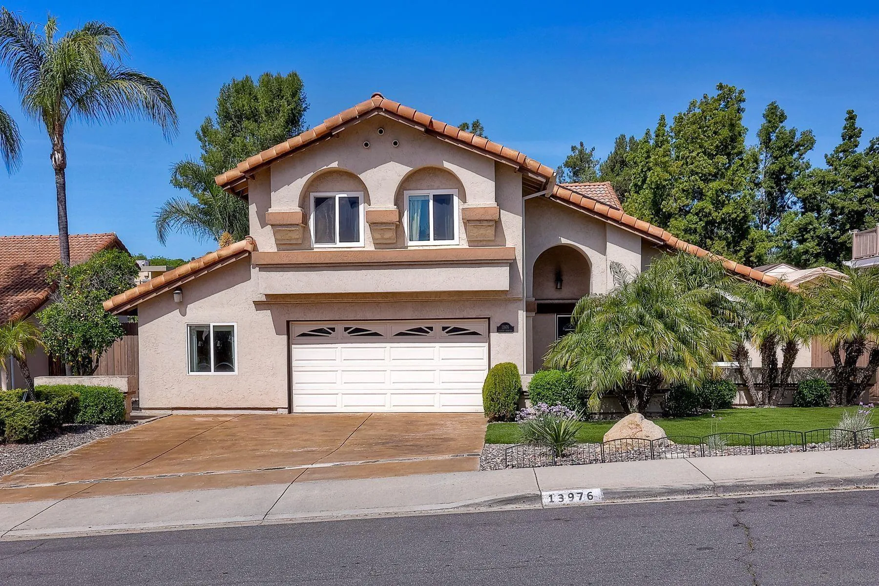 https://cdn.realtyfeed.com/cdn/127/260006415/38d9296012e3638076d9fe0017268a78.webp