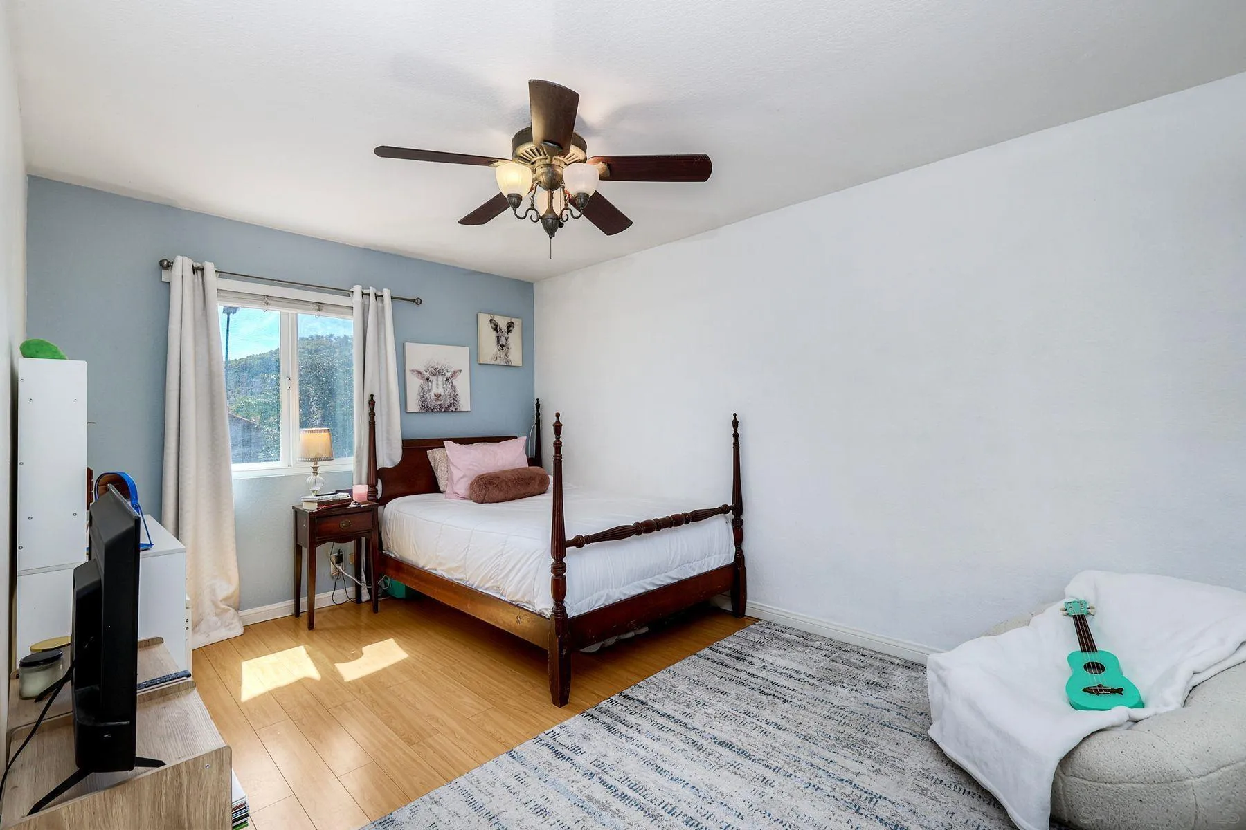 https://cdn.realtyfeed.com/cdn/127/260006415/4164c1a7f088f160660b3f483e084e32.webp