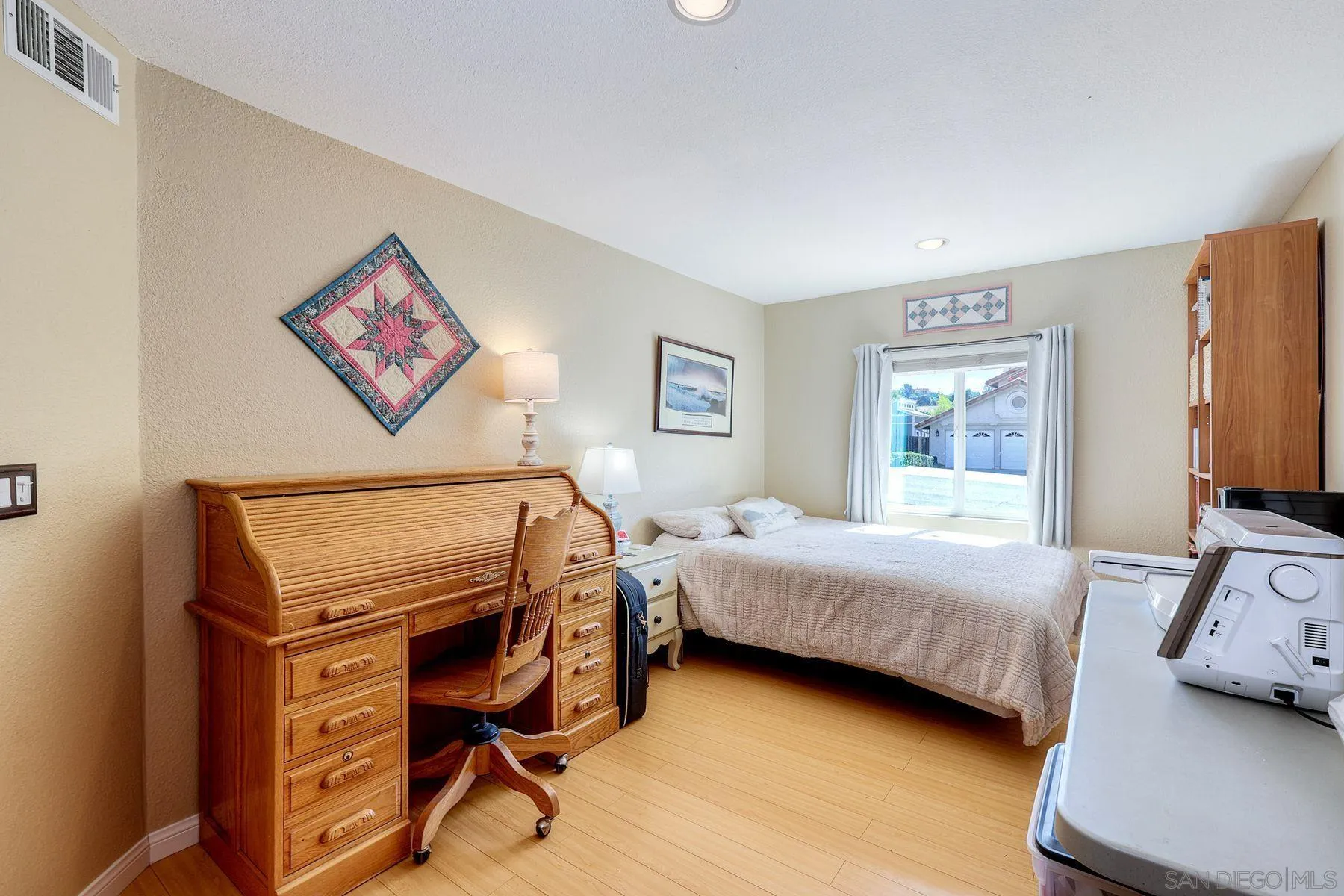 https://cdn.realtyfeed.com/cdn/127/260006415/f03f204ecd664a8ef93b15cc6366a4f5.webp