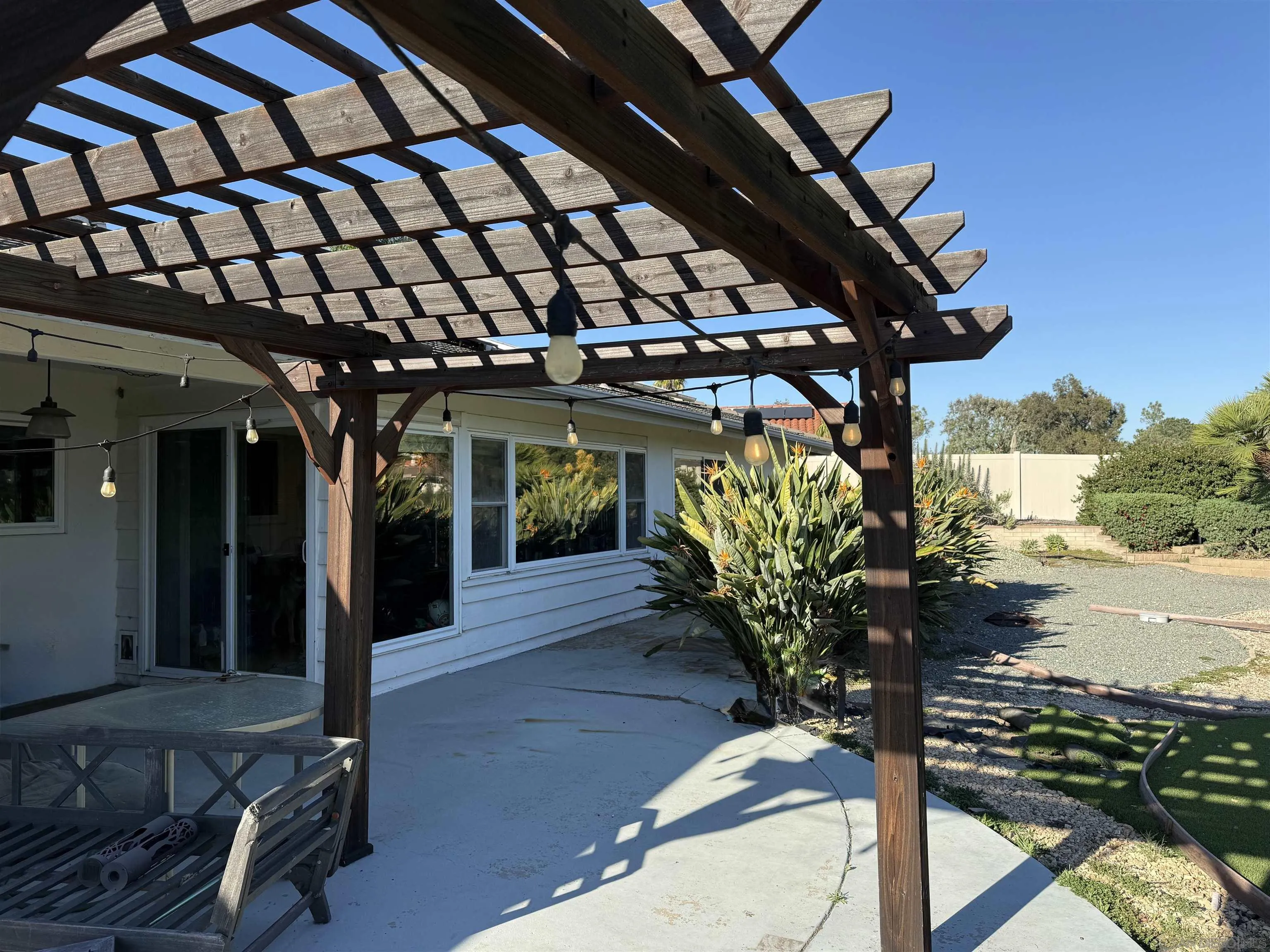 https://cdn.realtyfeed.com/cdn/127/260006416/730c75618d7e478bfd9eb946113da348.webp