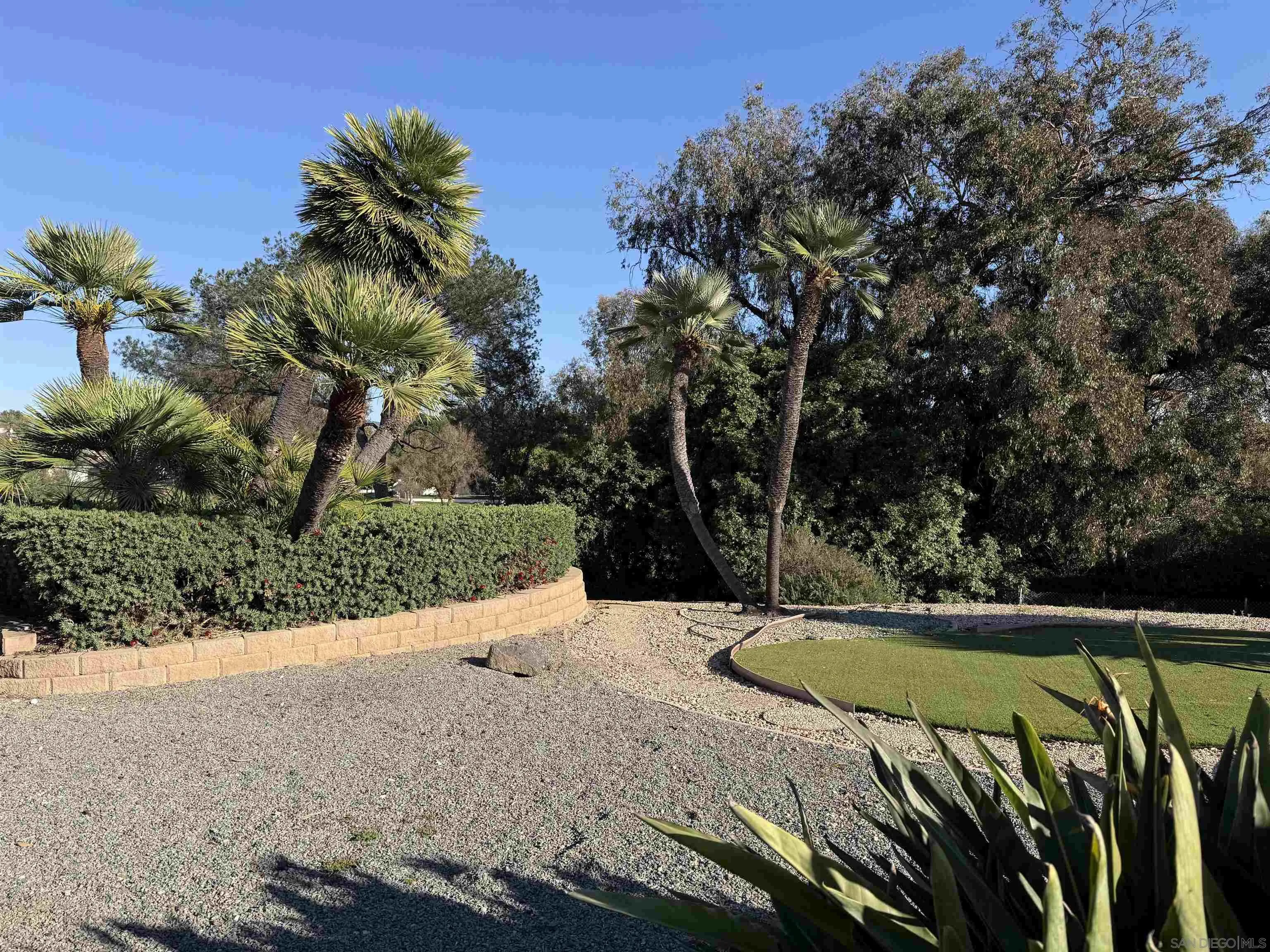 https://cdn.realtyfeed.com/cdn/127/260006416/ae093fc98c19ffcaed4e20c2a0e440e1.webp