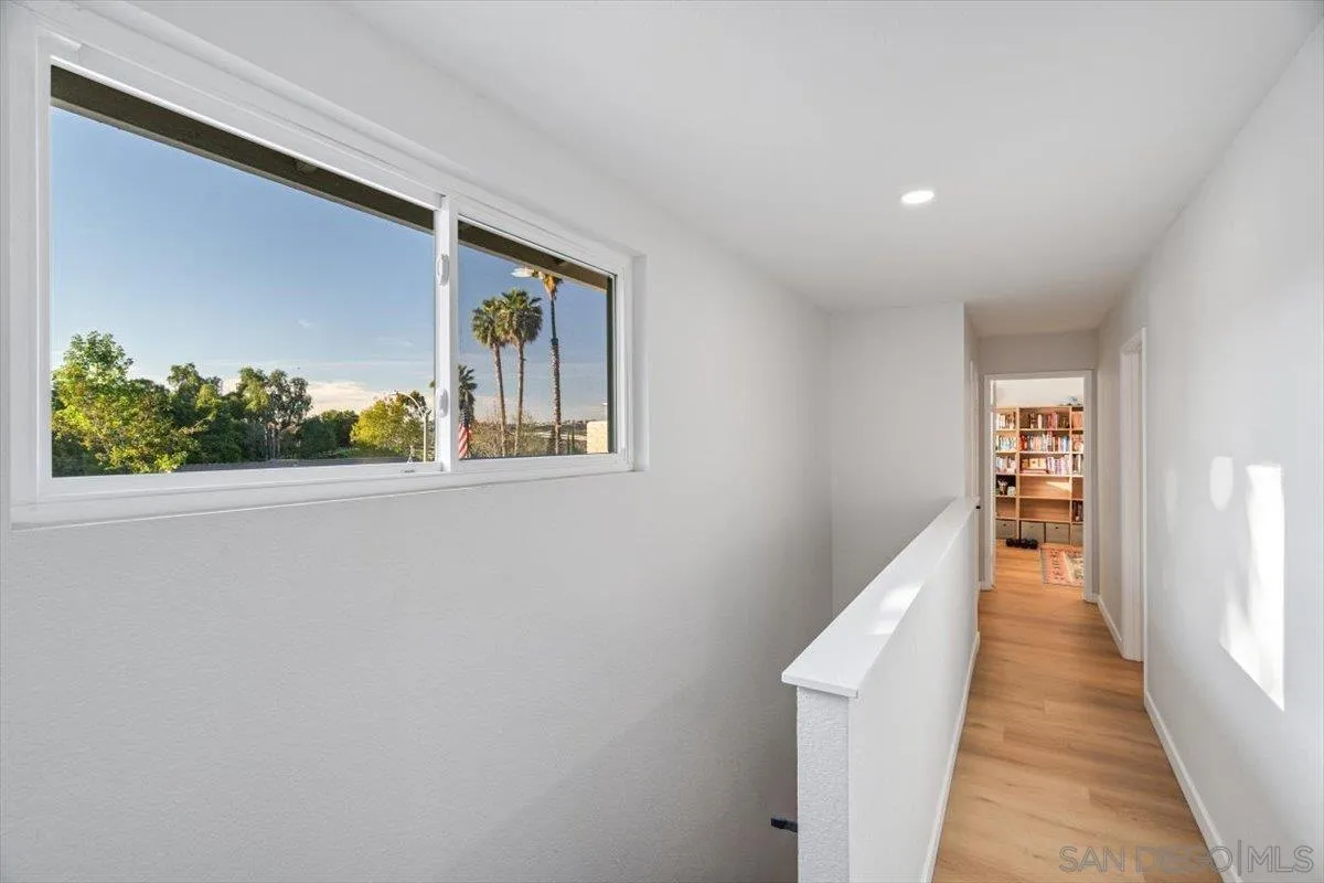 https://cdn.realtyfeed.com/cdn/127/260006421/f9248f37436b6f66208d1563b62a9a6f.webp
