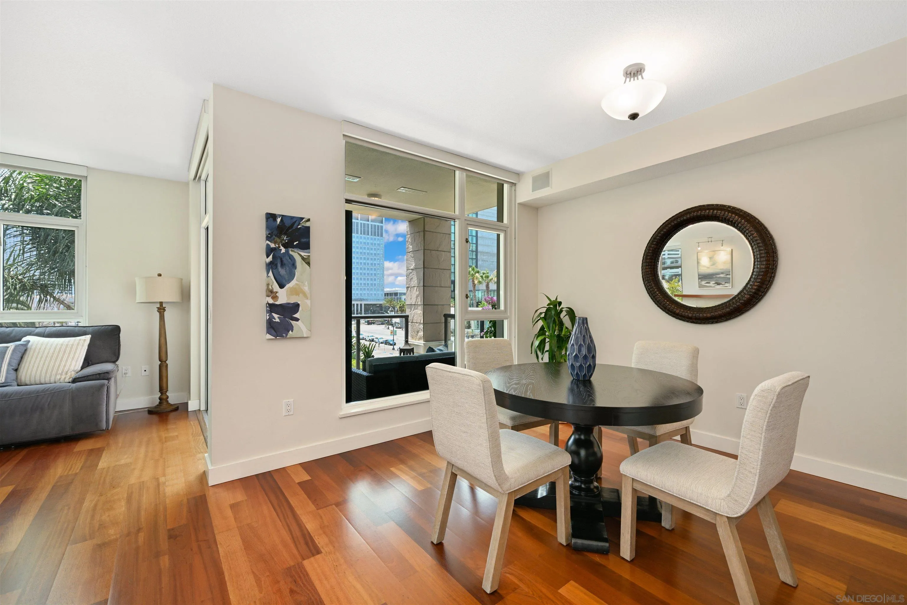 https://cdn.realtyfeed.com/cdn/127/260006422/0f75b8ac26202408fb8369f93d8e147e.webp