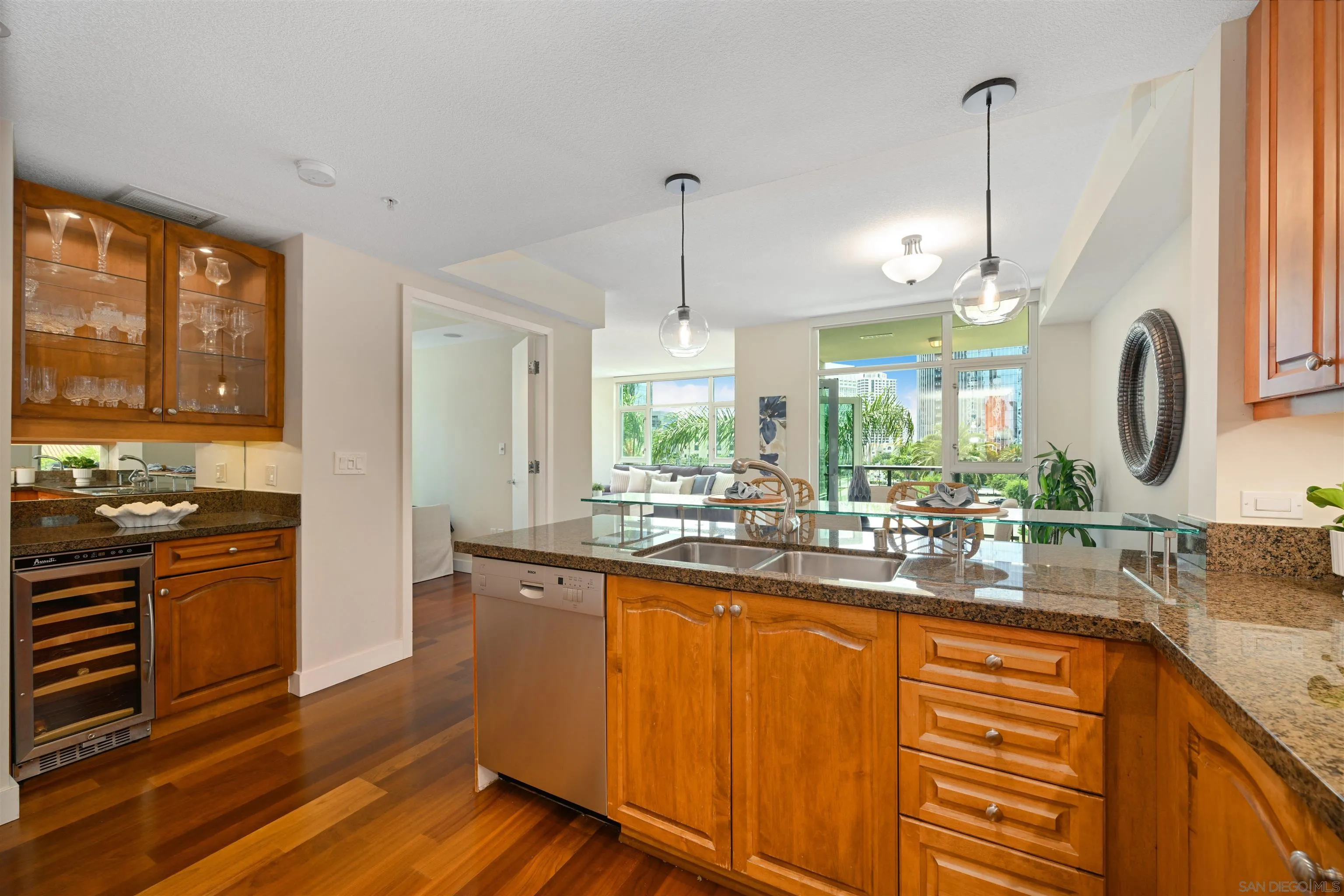 https://cdn.realtyfeed.com/cdn/127/260006422/46700d89563f9999ad74ca16b16679ce.webp