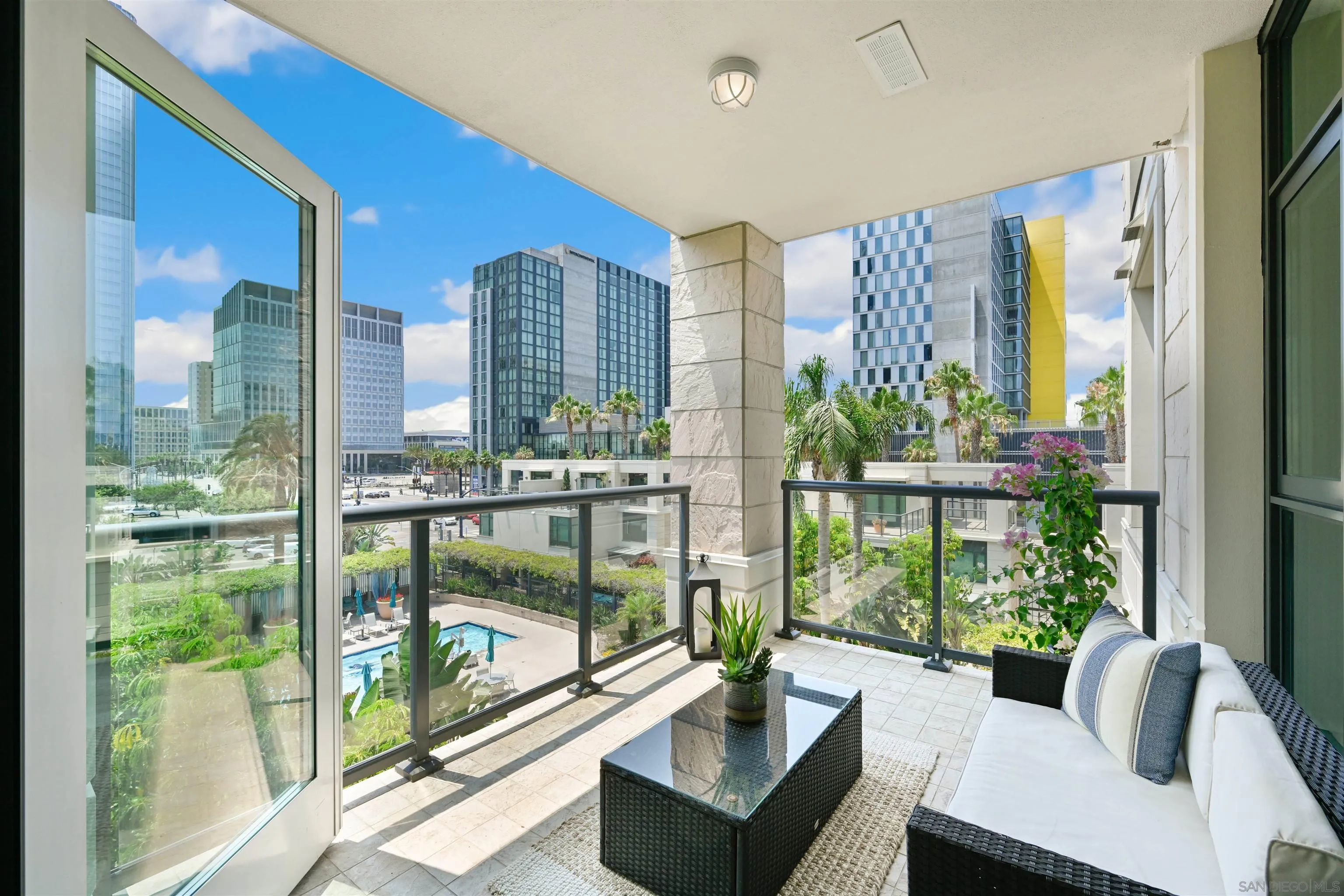 https://cdn.realtyfeed.com/cdn/127/260006422/6f65294e810977ba0766833fa1b453ff.webp