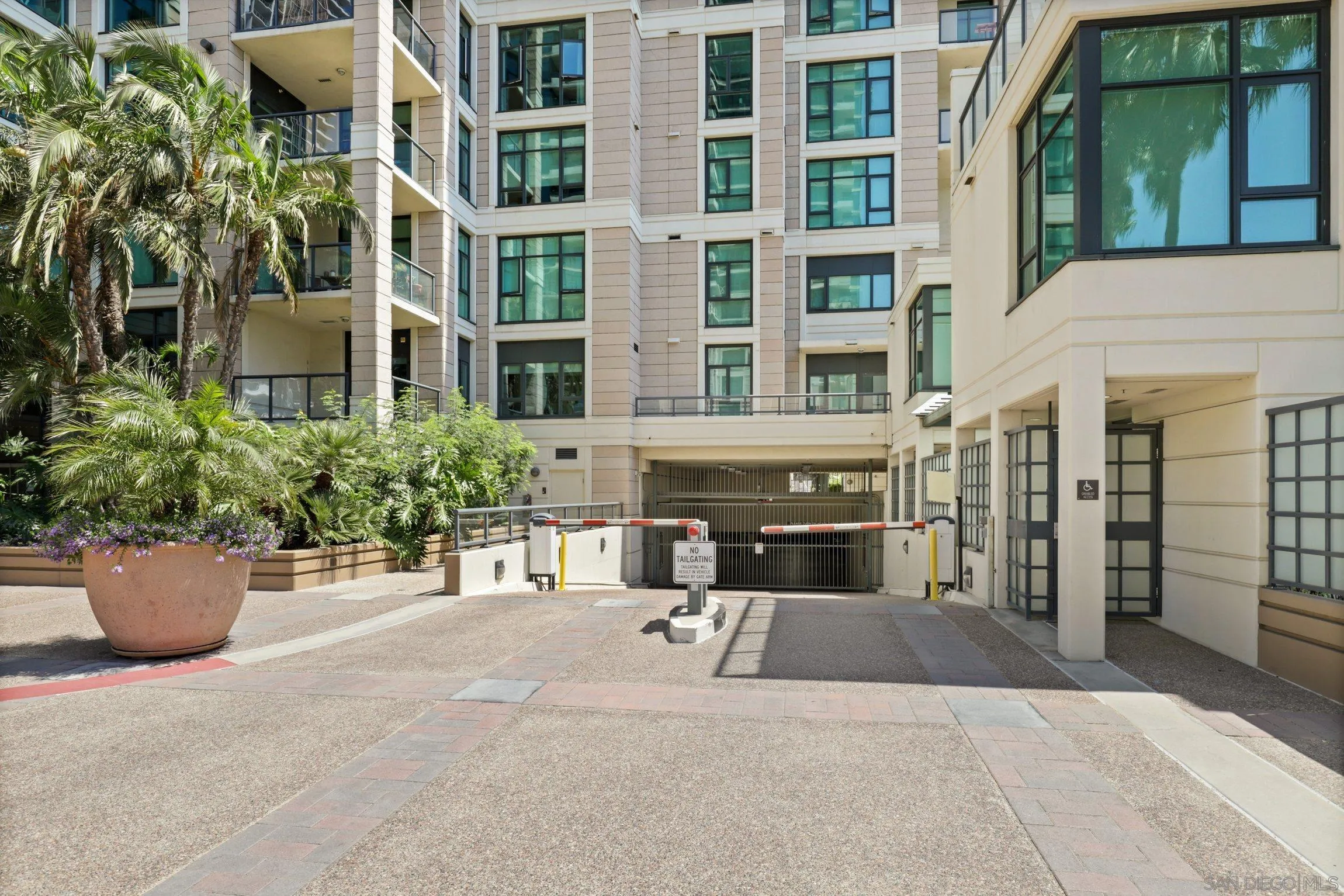 https://cdn.realtyfeed.com/cdn/127/260006422/7b4e769c04c89e9b83e759bb3722ee6b.webp