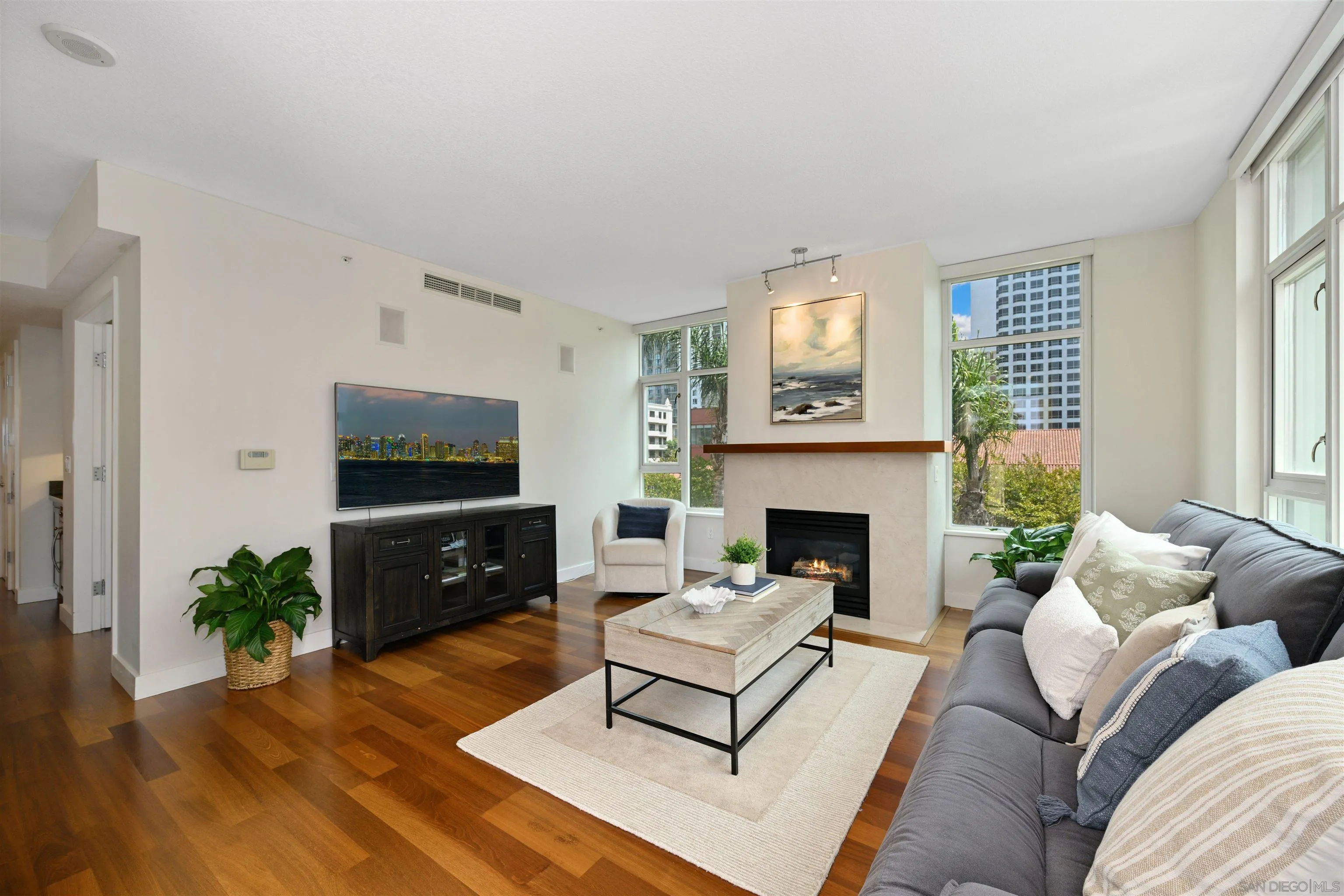 https://cdn.realtyfeed.com/cdn/127/260006422/ebe8cbfb4c5b041a83a991285d85f2e3.webp