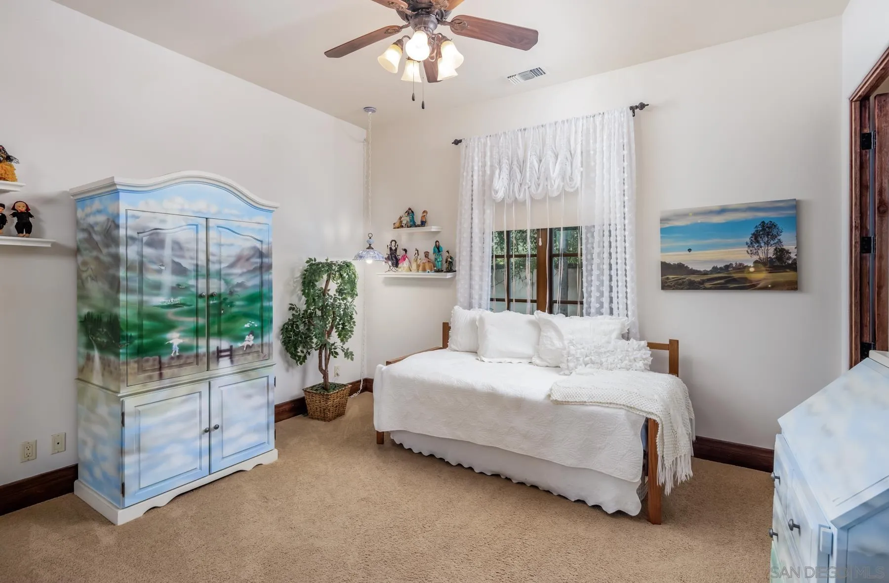 https://cdn.realtyfeed.com/cdn/127/260006423/27495d2cb7098330f9dfd0e0800ae726.webp