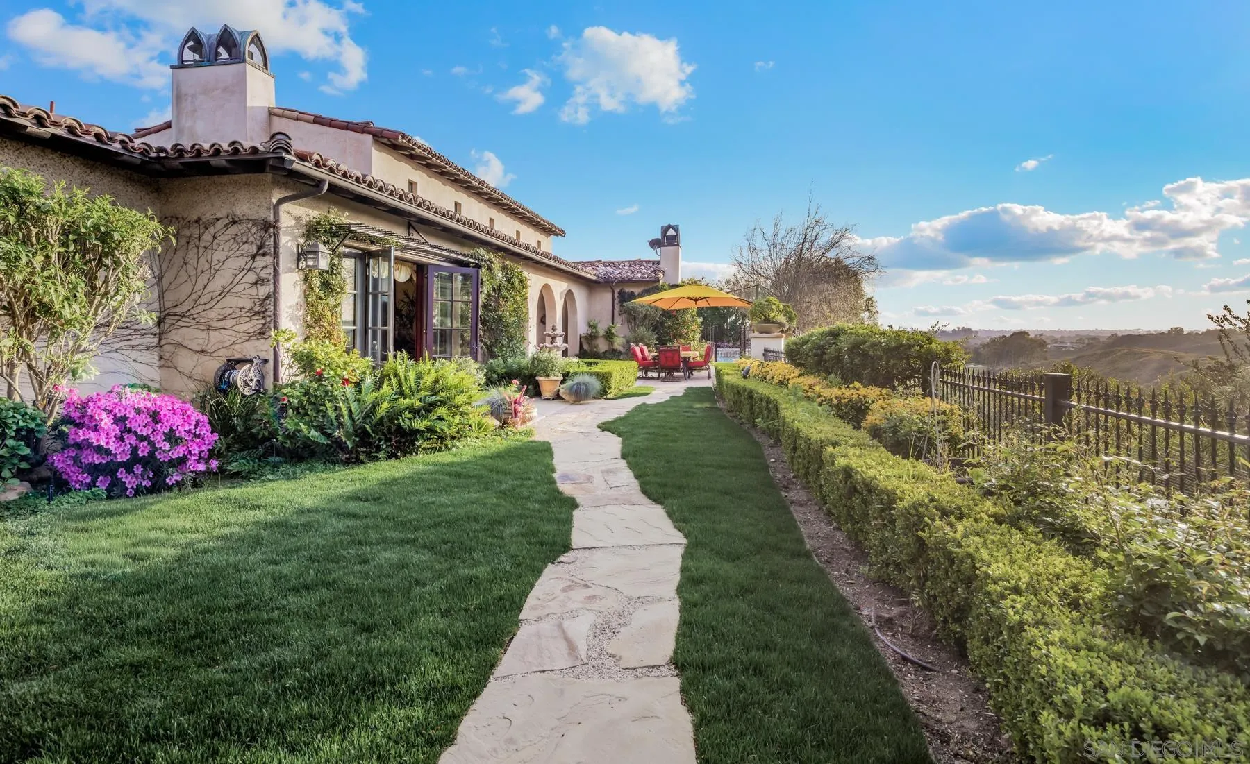 https://cdn.realtyfeed.com/cdn/127/260006423/c502d1fc37b1f6b016e34b4a1e532212.webp