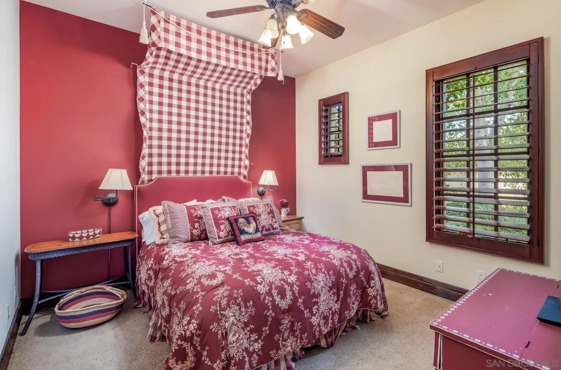 https://cdn.realtyfeed.com/cdn/127/260006423/f58417a4e9e7c2fdead5a956b7c935e7.webp