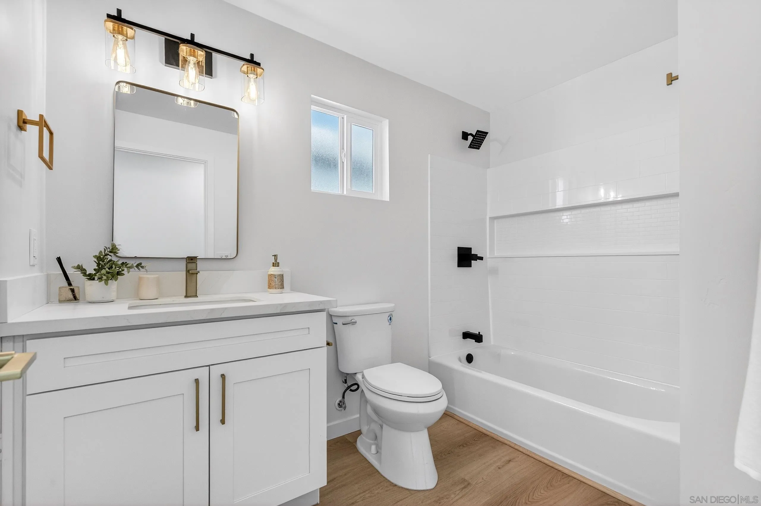 https://cdn.realtyfeed.com/cdn/127/260006433/5d5d48dae19c0f97525f5440d9c7ba70.webp