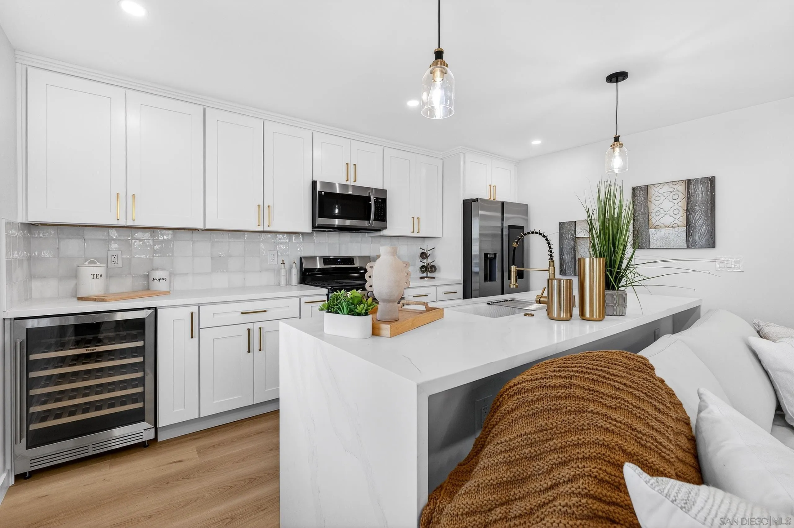 https://cdn.realtyfeed.com/cdn/127/260006433/9624741b67721dc7a609764170b031f5.webp