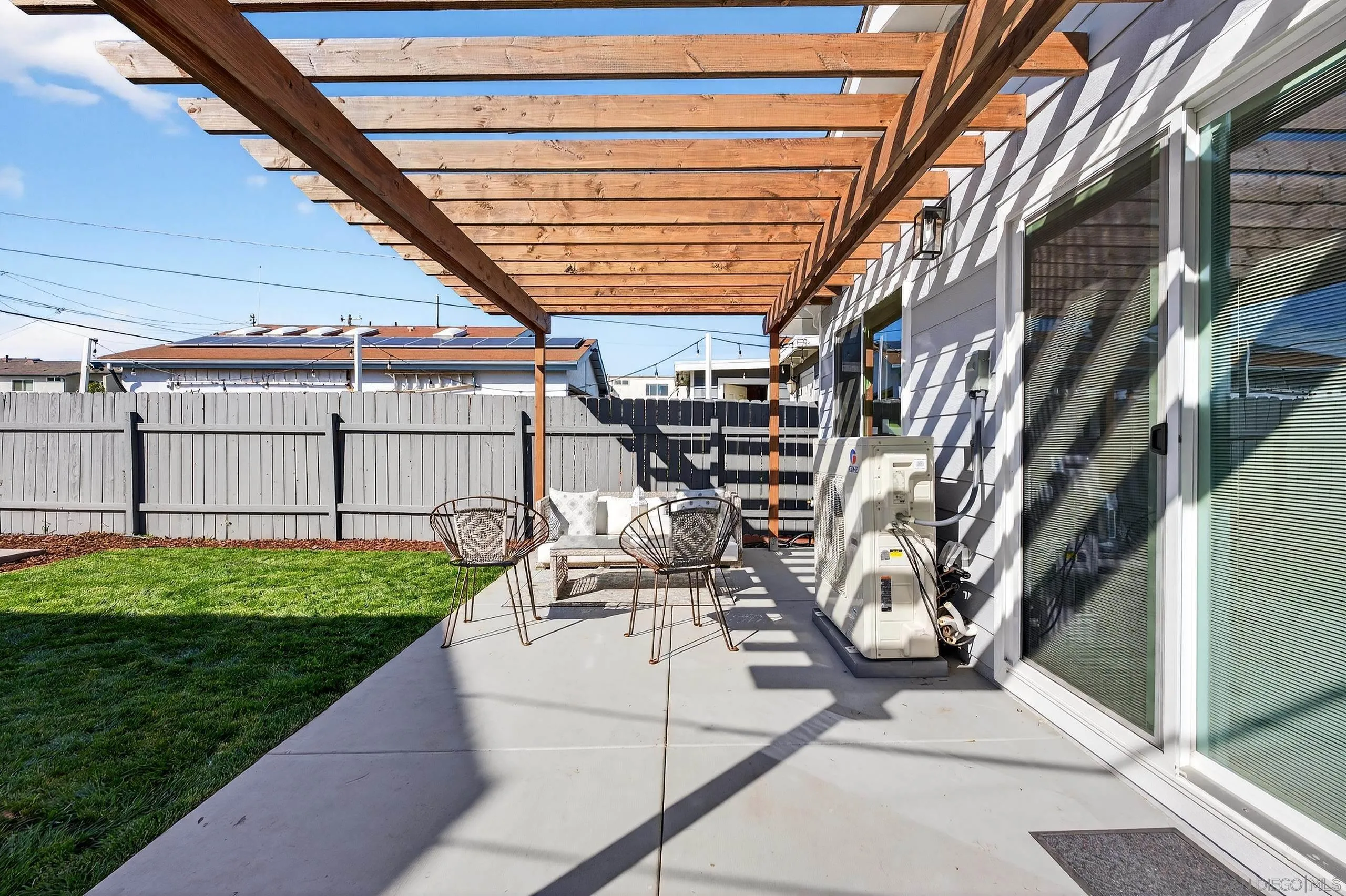 https://cdn.realtyfeed.com/cdn/127/260006433/decb3a50e17fd8c57f6a0f200478bd53.webp