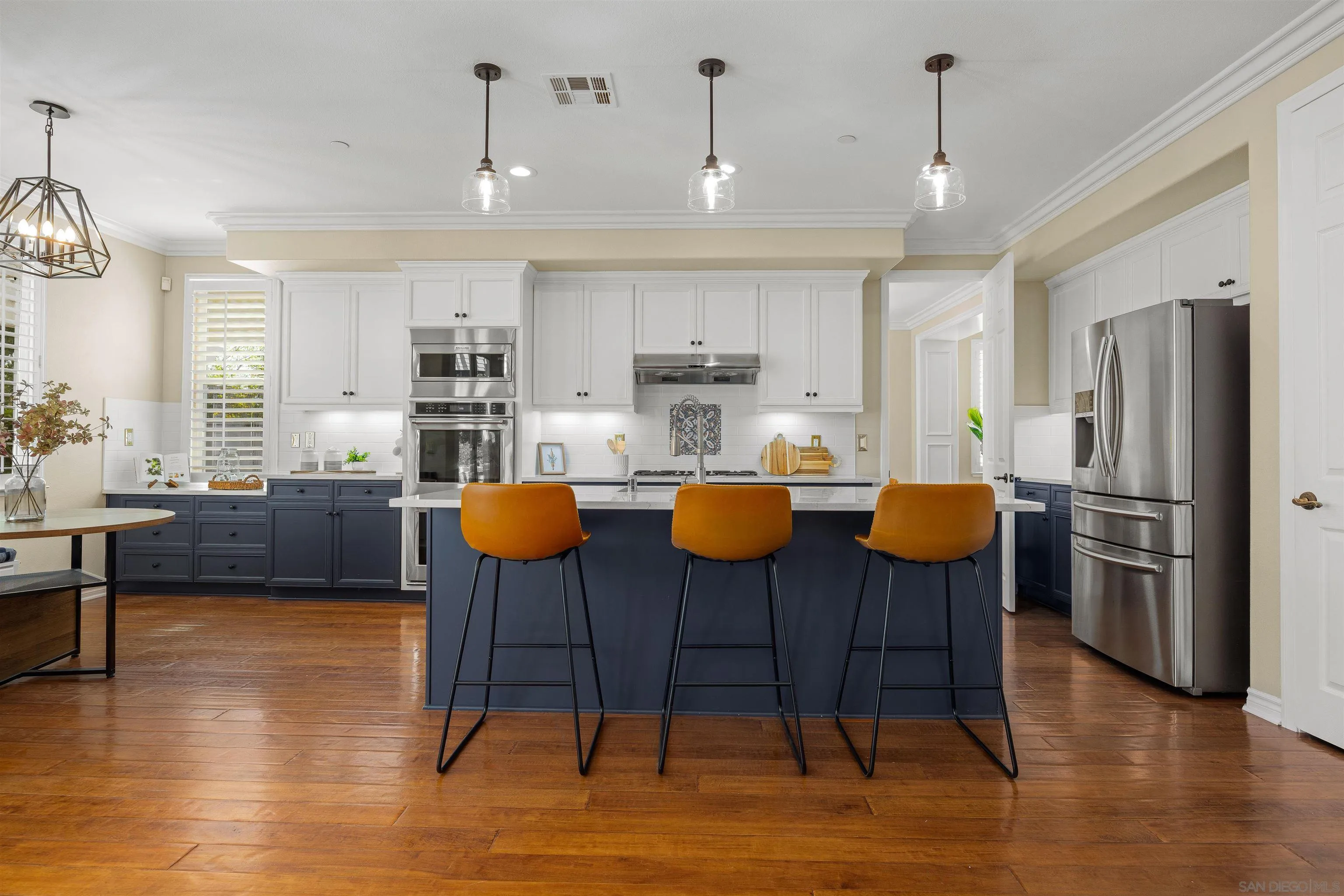 https://cdn.realtyfeed.com/cdn/127/260006434/5fda629a4d4b673bc8afaf1c61583b3a.webp