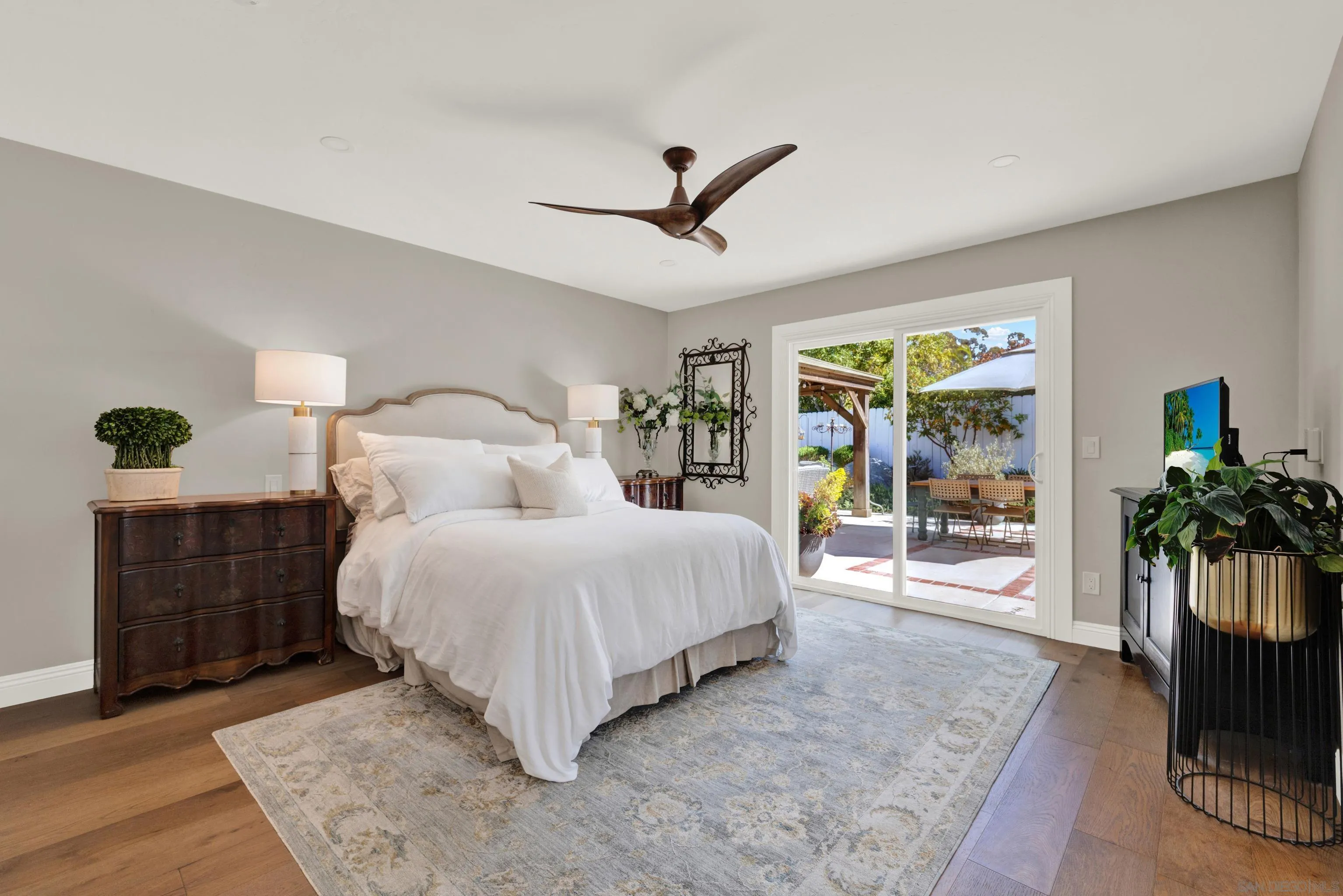https://cdn.realtyfeed.com/cdn/127/260006435/cc1b55ea791a4a62418d5f64fd4c6a59.webp