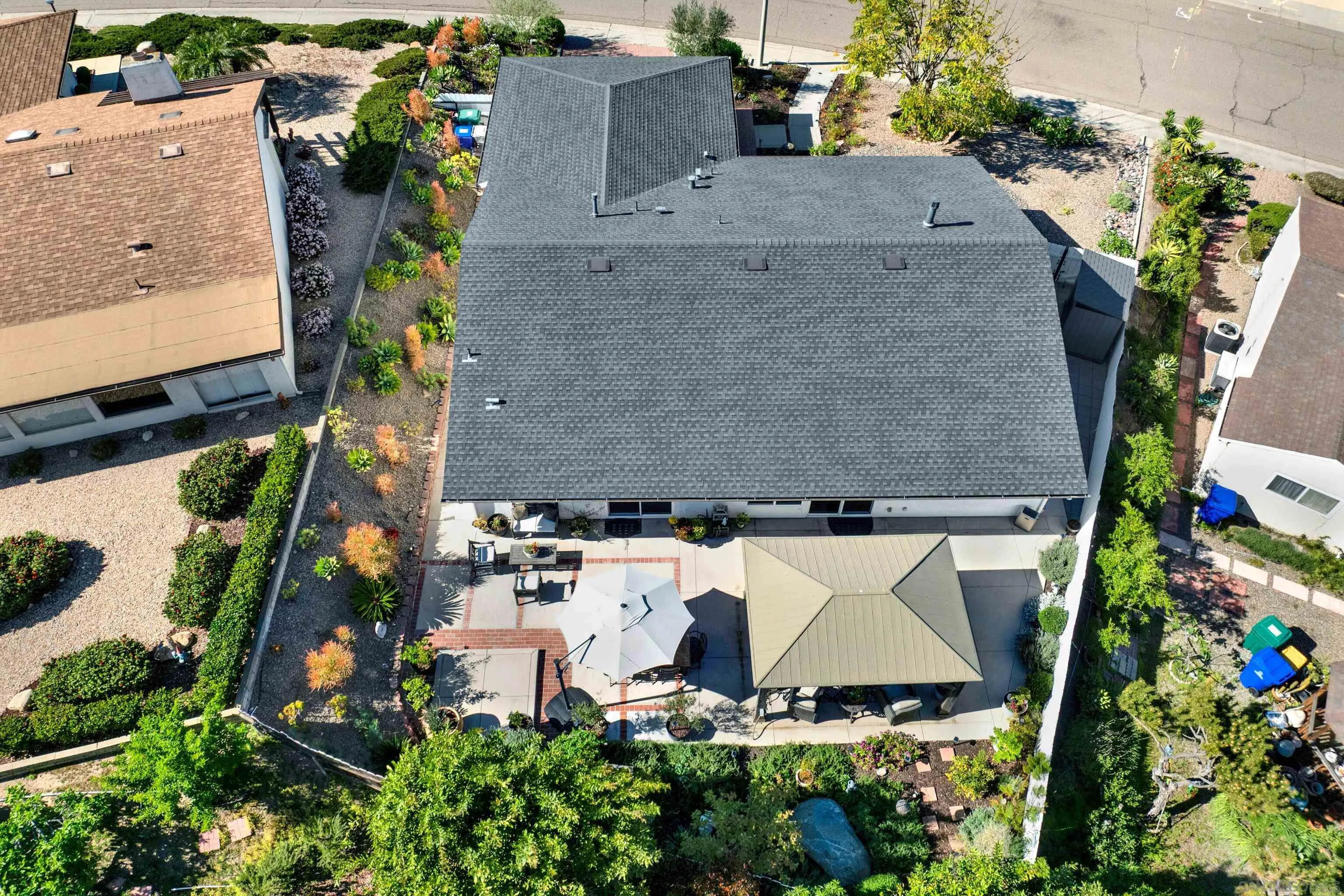 https://cdn.realtyfeed.com/cdn/127/260006435/dbaf56dc1e4ea834e74d7aceb8d5a51e.webp