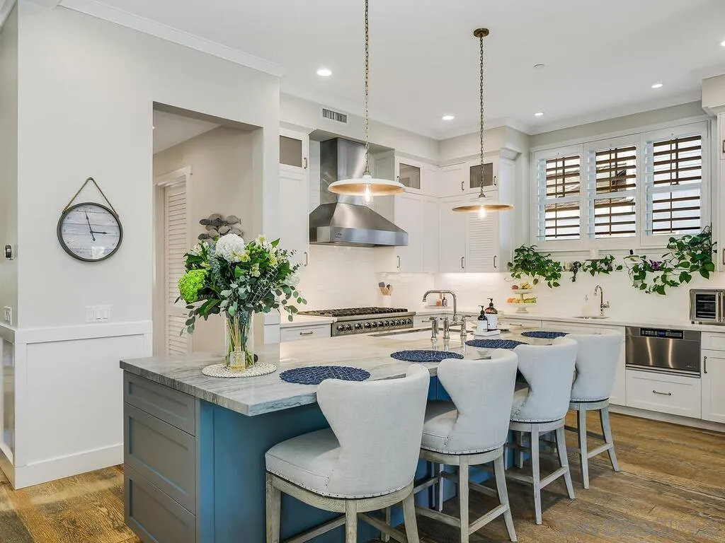 120 I Ave, Coronado, CA, 92118