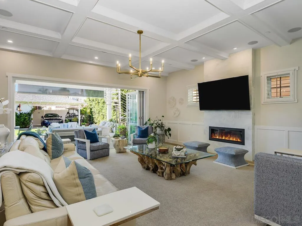 120 I Ave, Coronado, CA, 92118