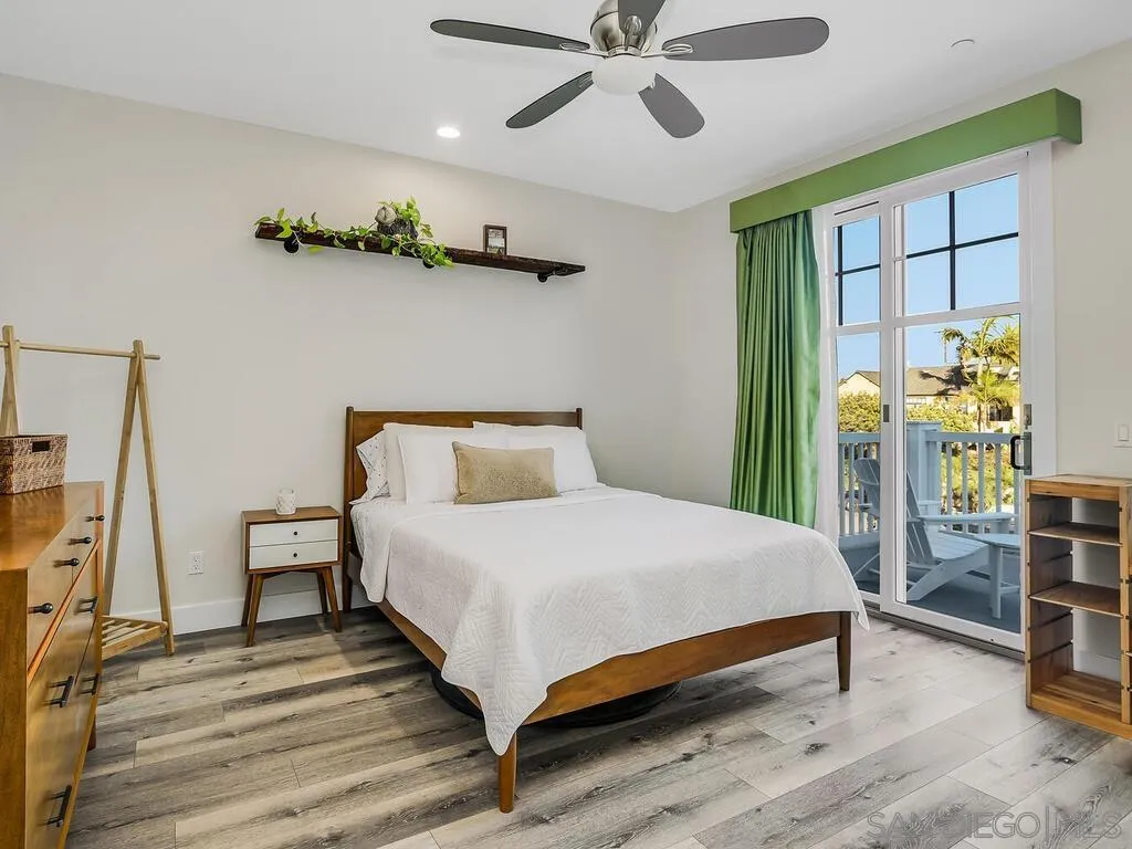 120 I Ave, Coronado, CA, 92118