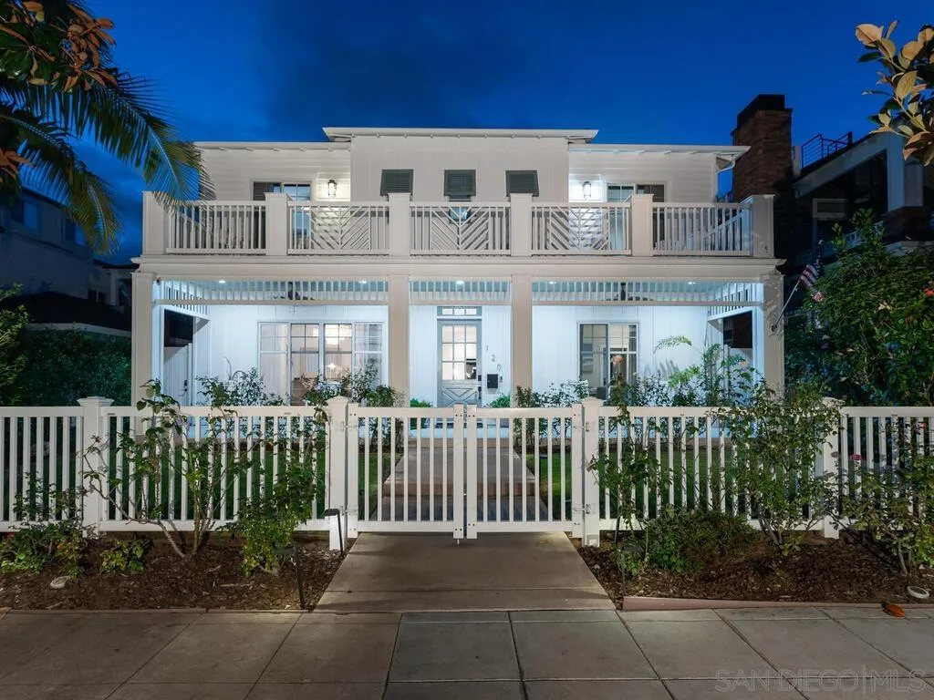 https://cdn.realtyfeed.com/cdn/127/260006436/c5c9d4d3866fd561613de2c2aba9e891.webp