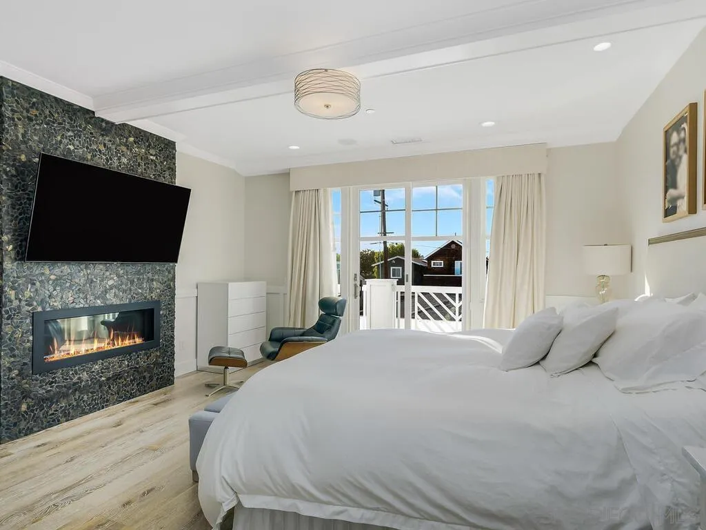 120 I Ave, Coronado, CA, 92118