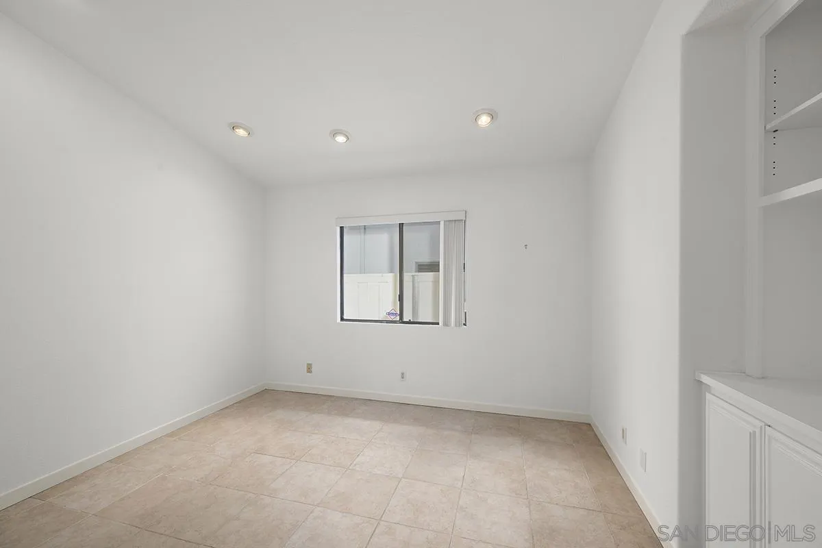 https://cdn.realtyfeed.com/cdn/127/260006440/5fa0593f0d400b512022b05814713bf3.webp