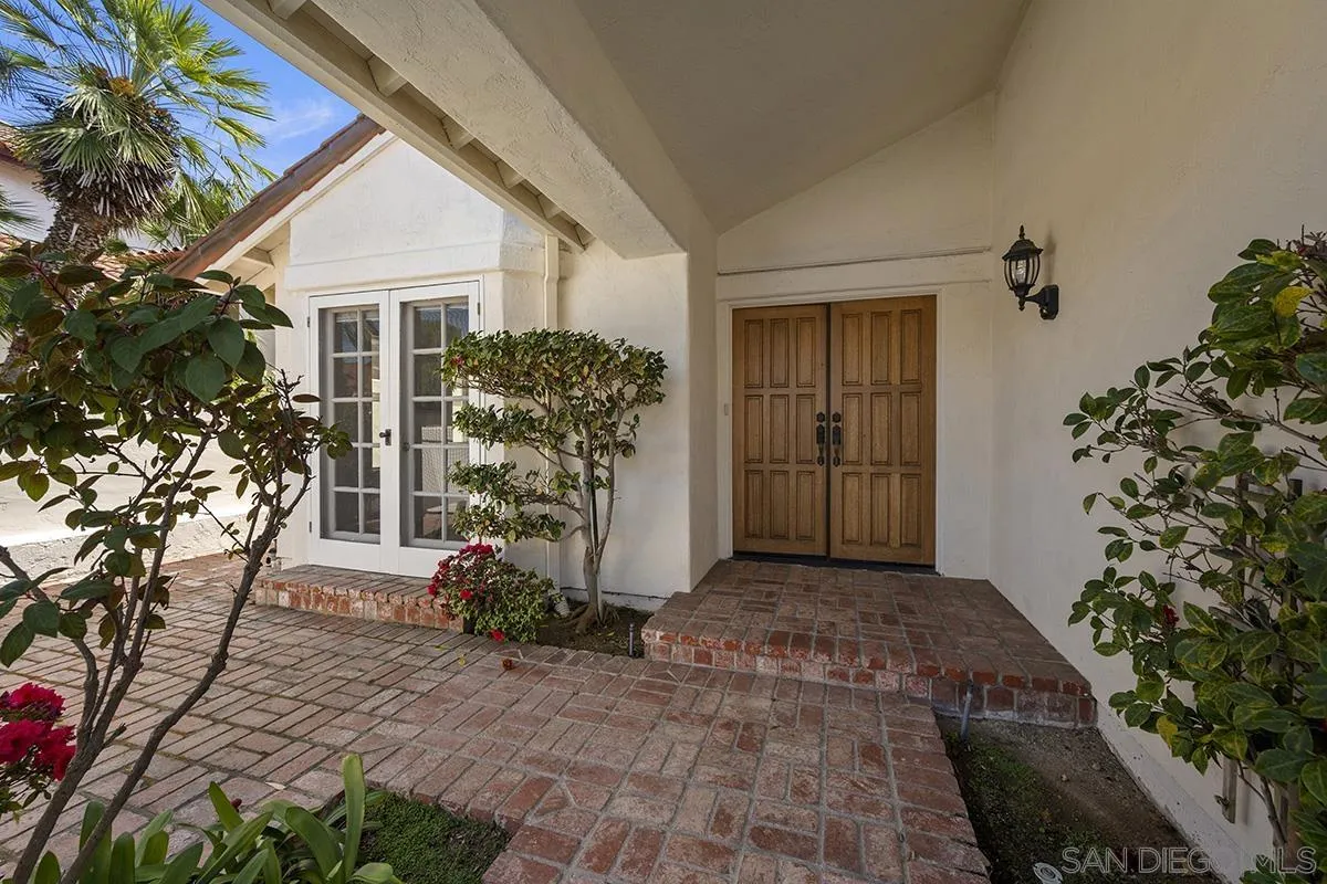 https://cdn.realtyfeed.com/cdn/127/260006440/77f36d9354c65c8273b535ef2045b7a7.webp