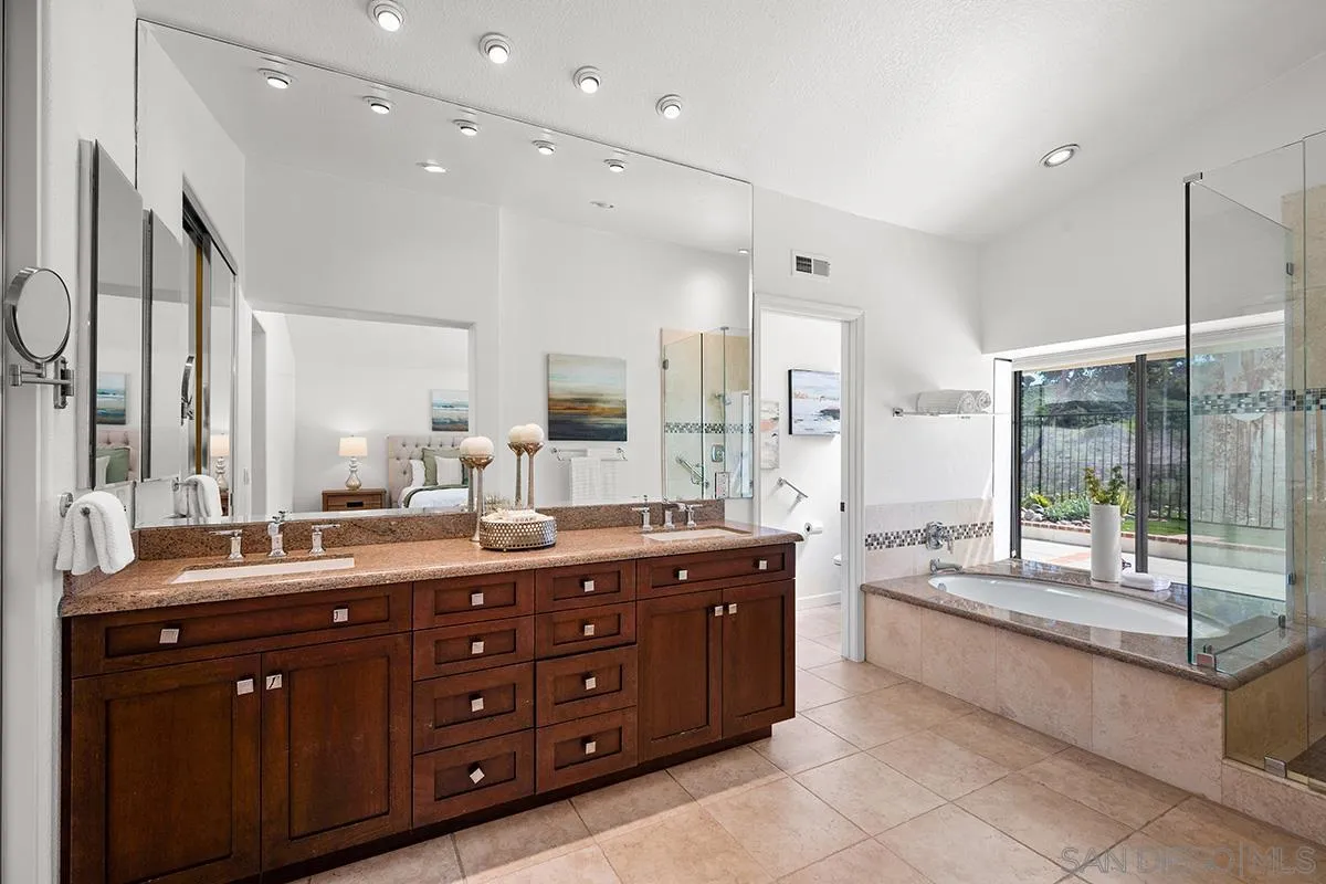 https://cdn.realtyfeed.com/cdn/127/260006440/814a99585d841e944fec0ad159c62ec9.webp