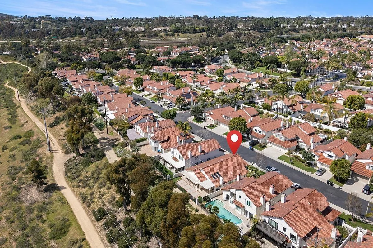 https://cdn.realtyfeed.com/cdn/127/260006440/866057700addd4c3ec640f0694815d9a.webp